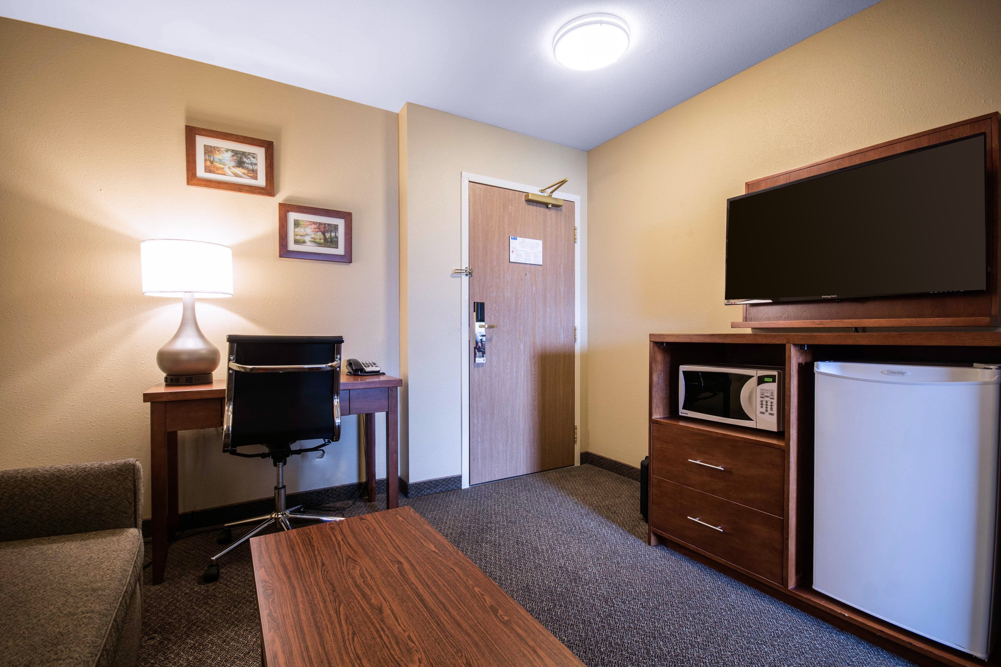 Comfort Inn & Suites — 16