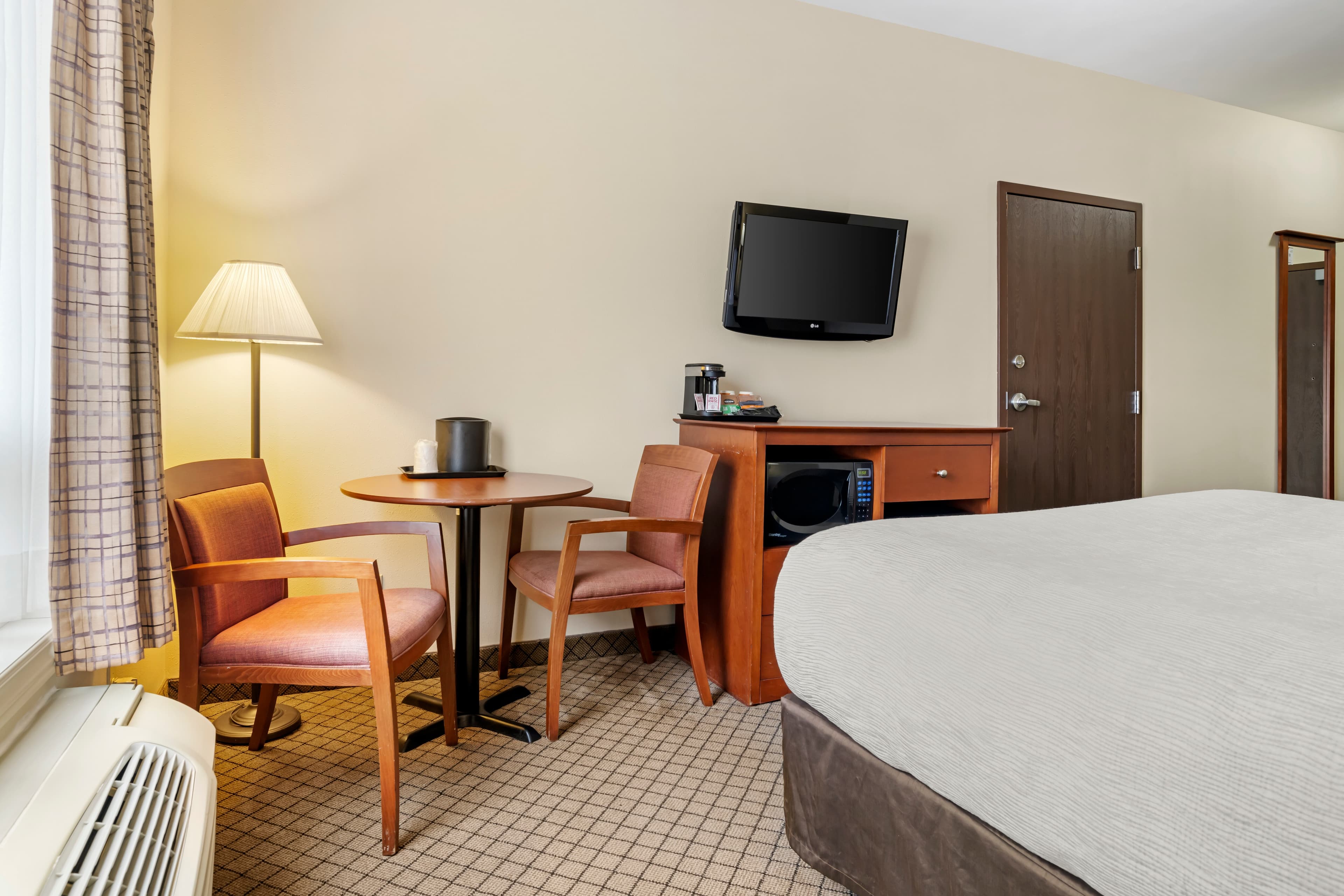 Quality Inn Airport — 11