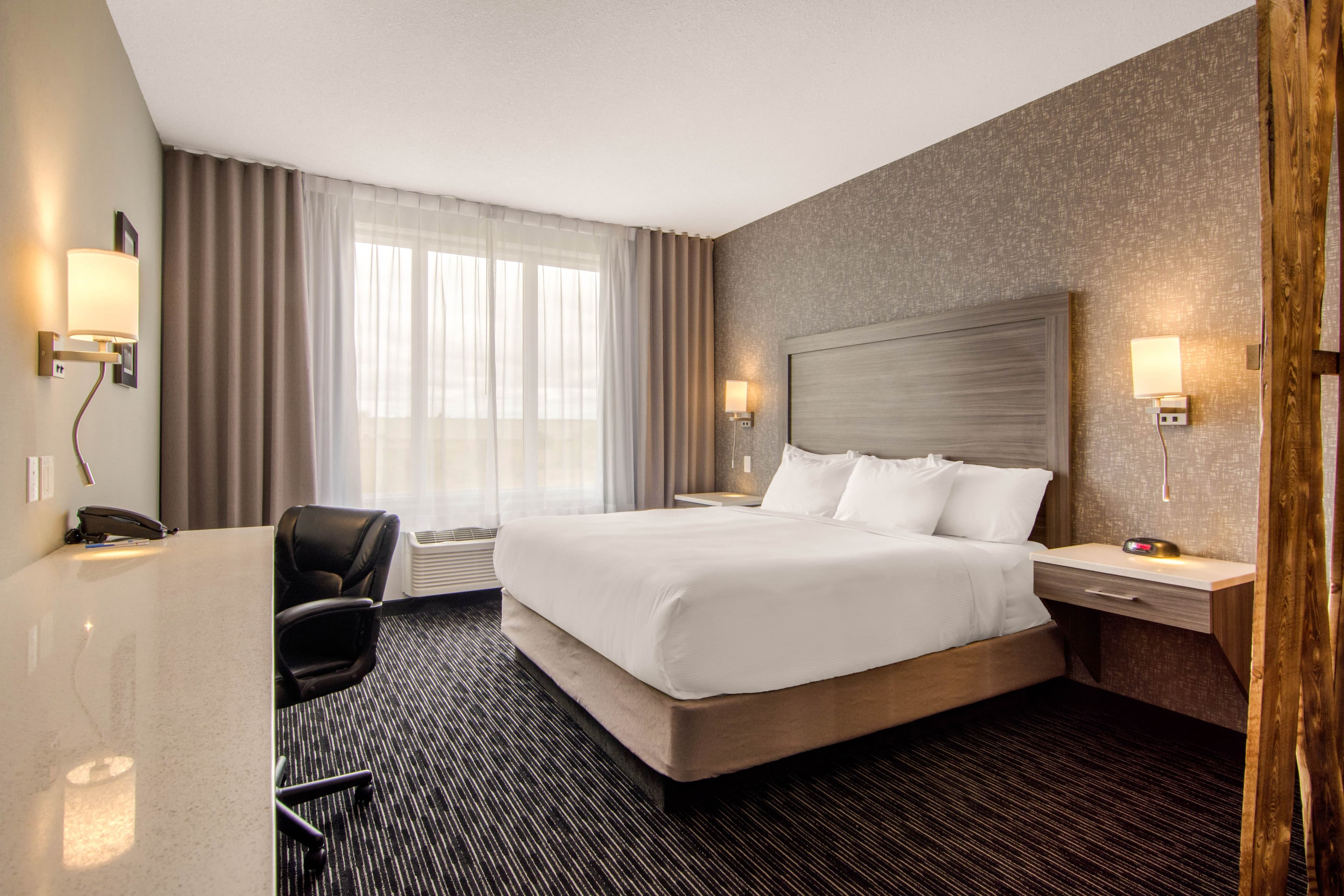 Comfort Inn & Suites — 20