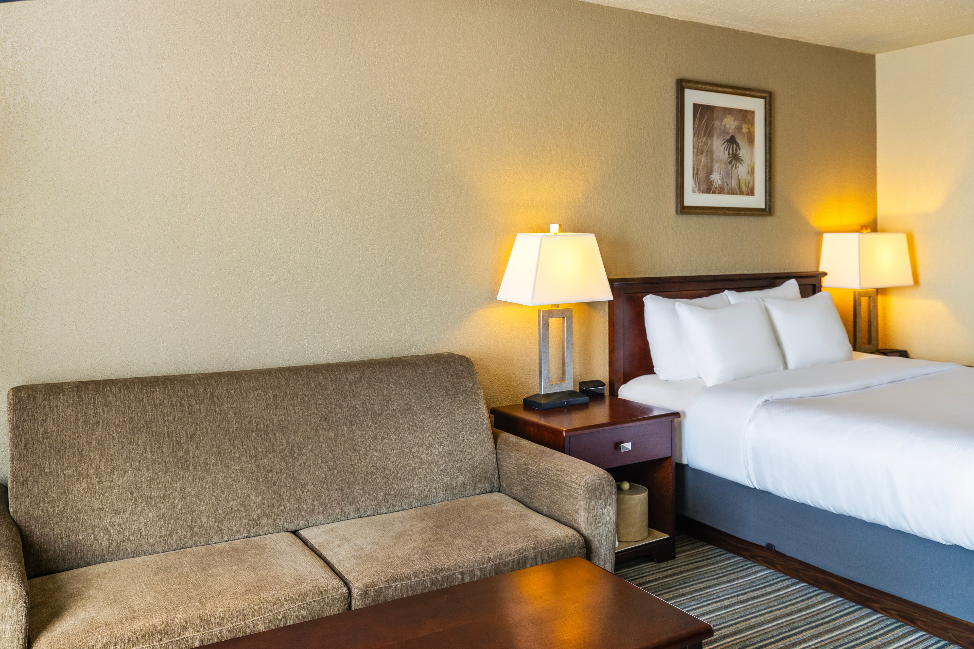 Quality Inn & Suites - Image 3