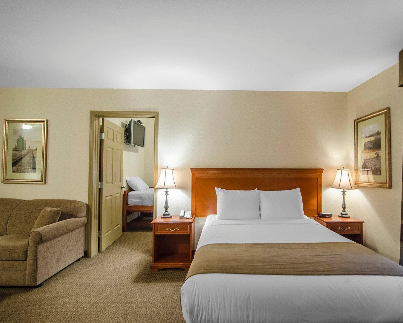 Quality Inn & Suites — 29