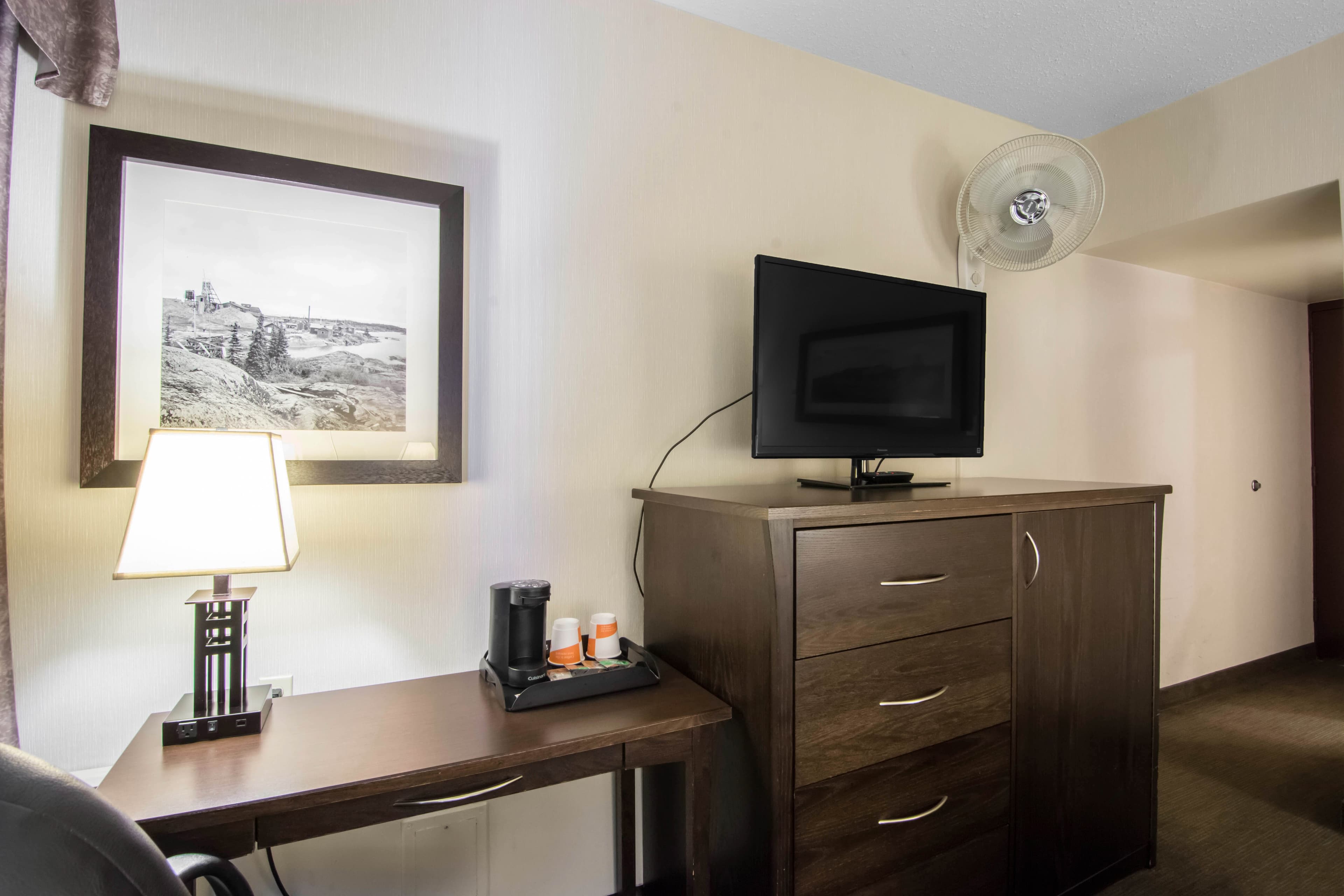 Quality Inn & Suites Yellowknife — 9