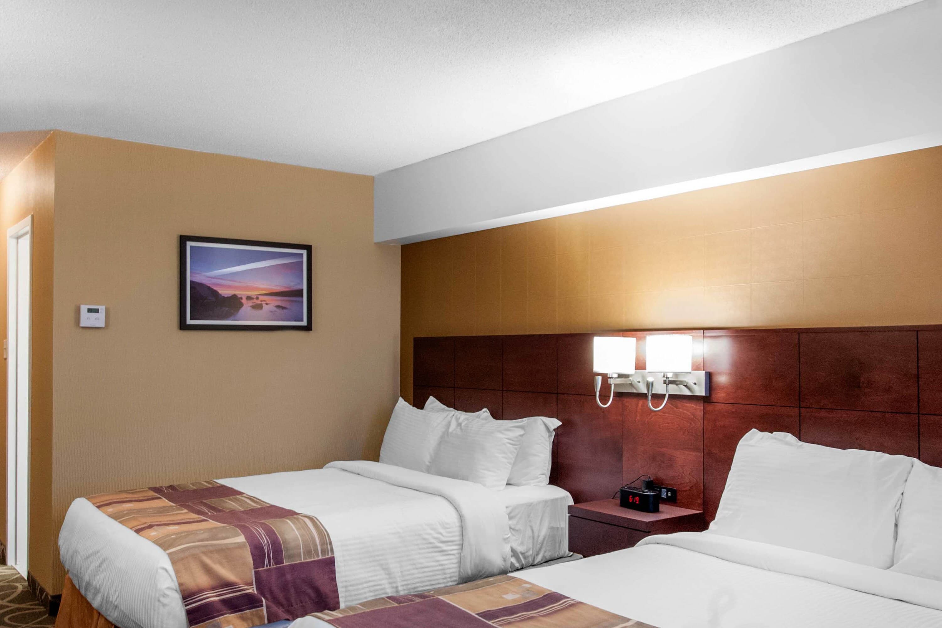 Quality Hotel & Suites — 9