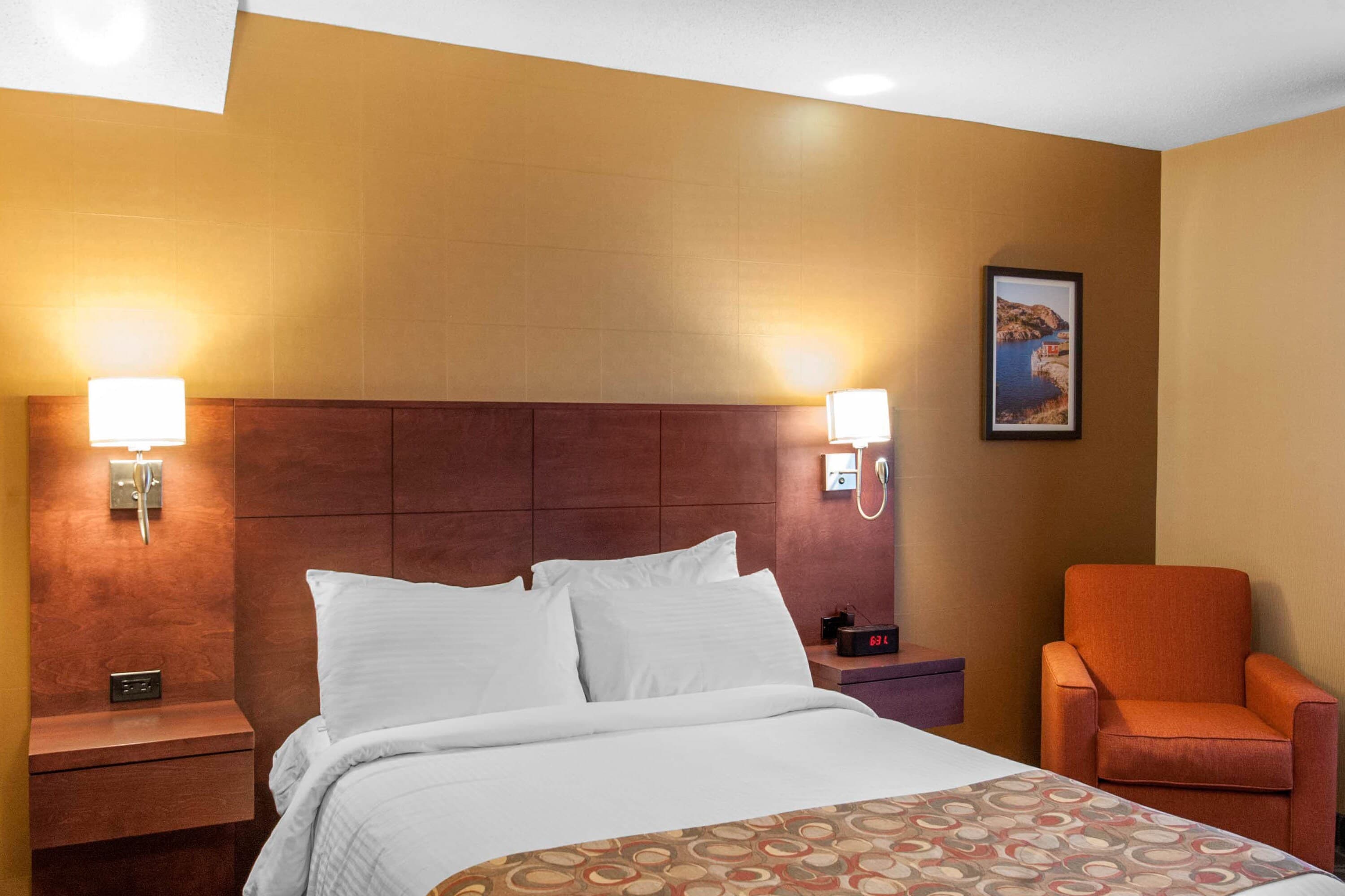 Quality Hotel & Suites — 34