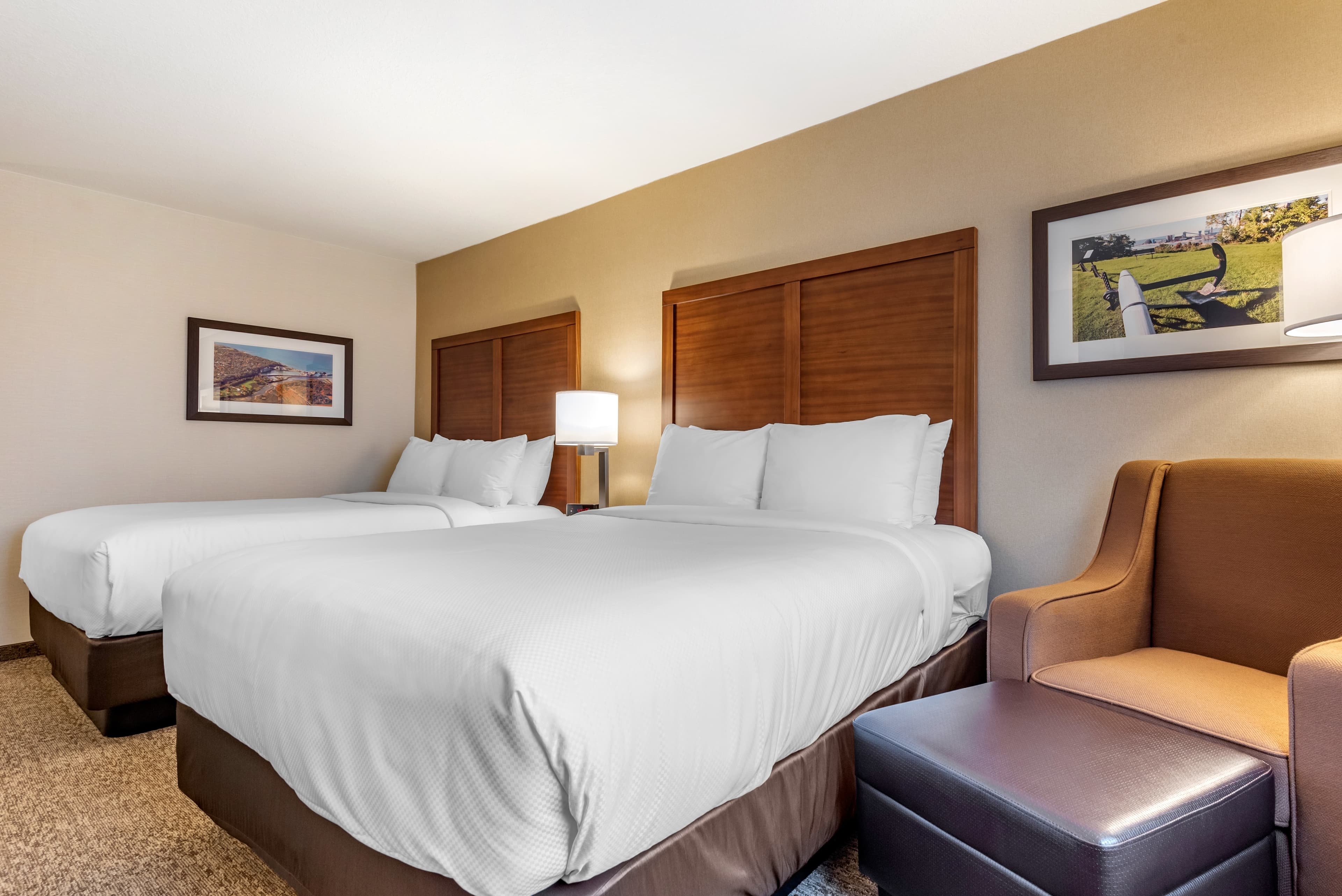 Comfort Inn & Suites — 16