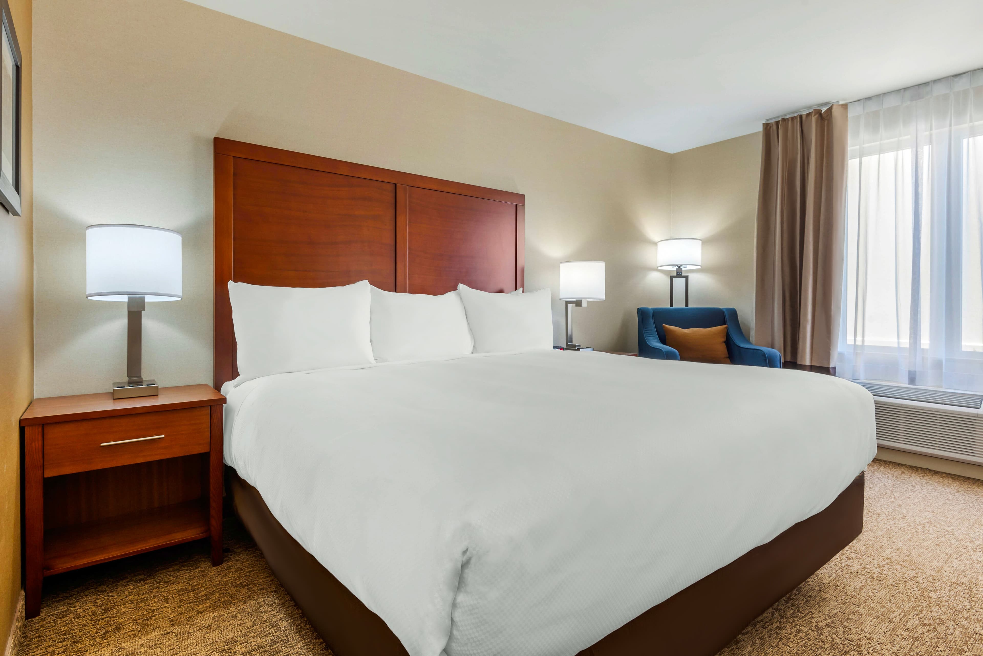 Comfort Inn & Suites — 6