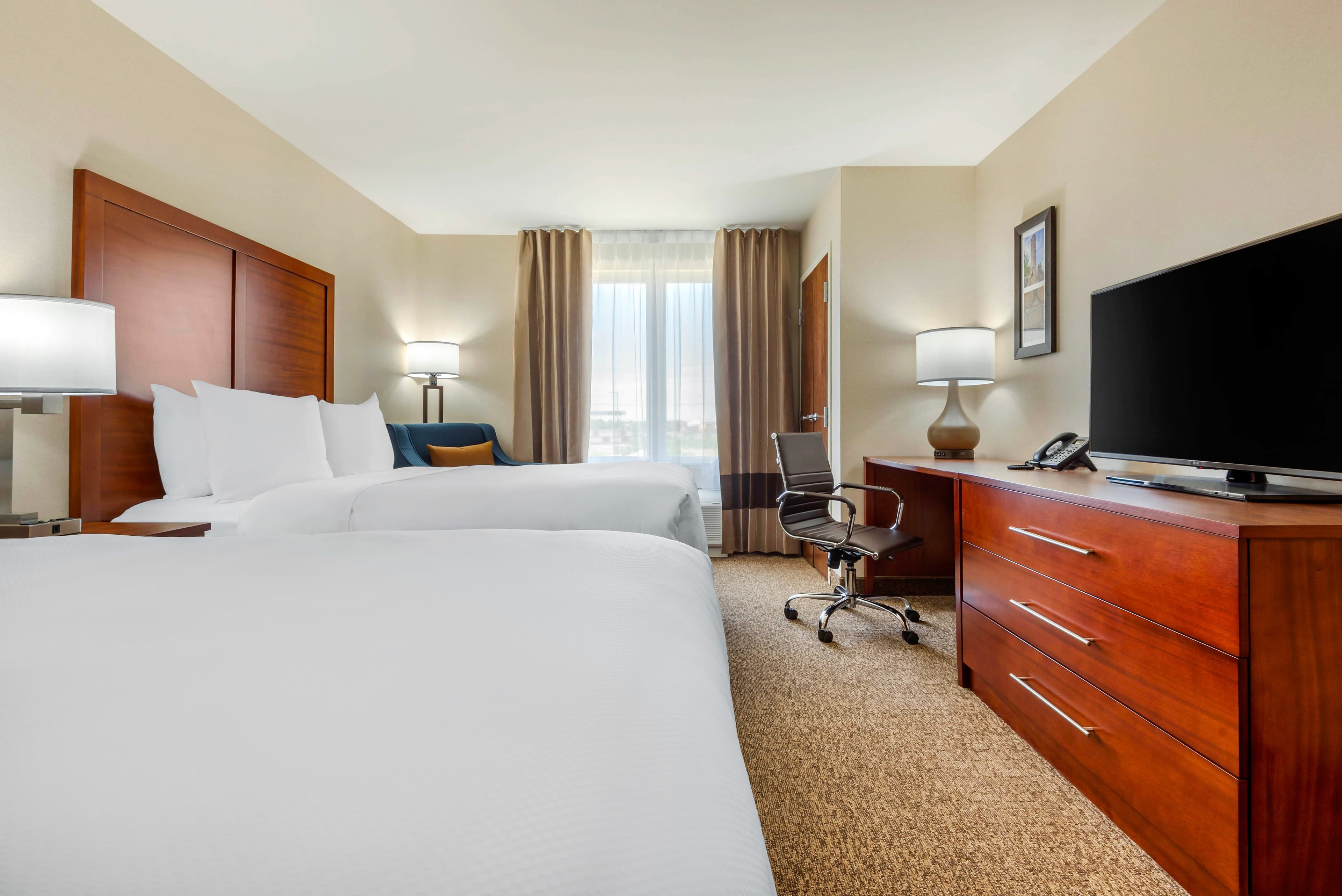 Comfort Inn & Suites — 11