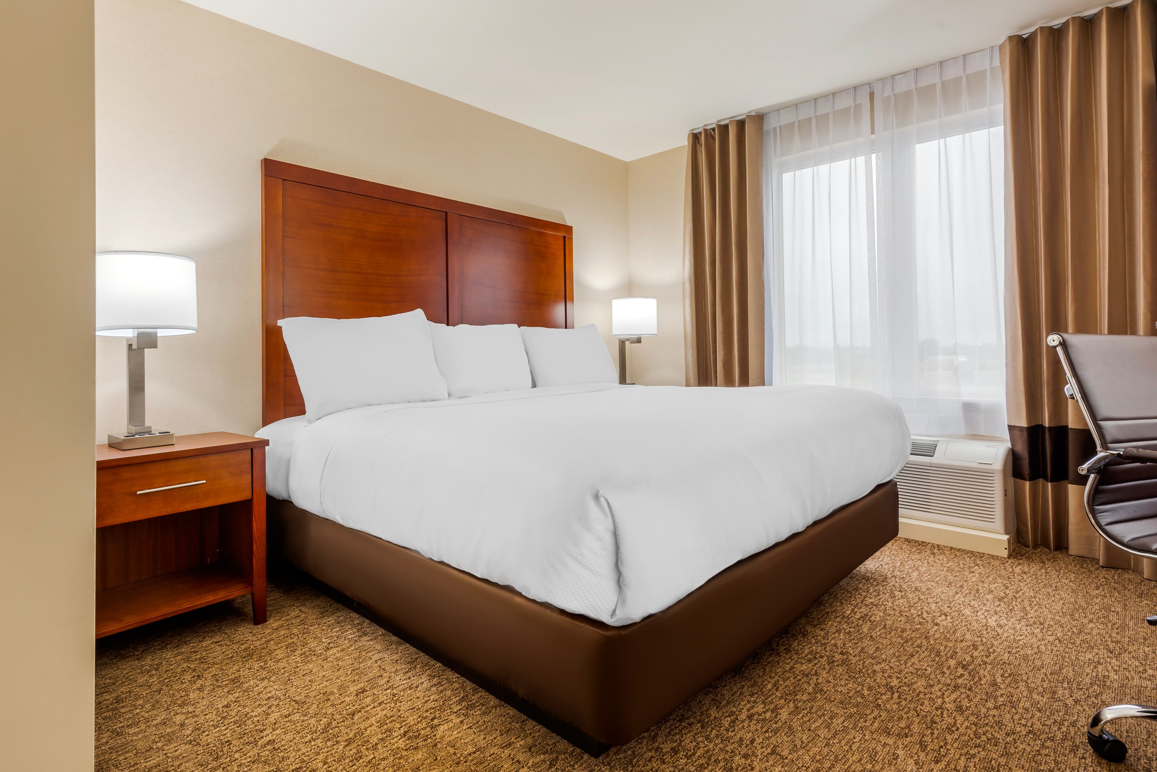 Comfort Inn & Suites — 16