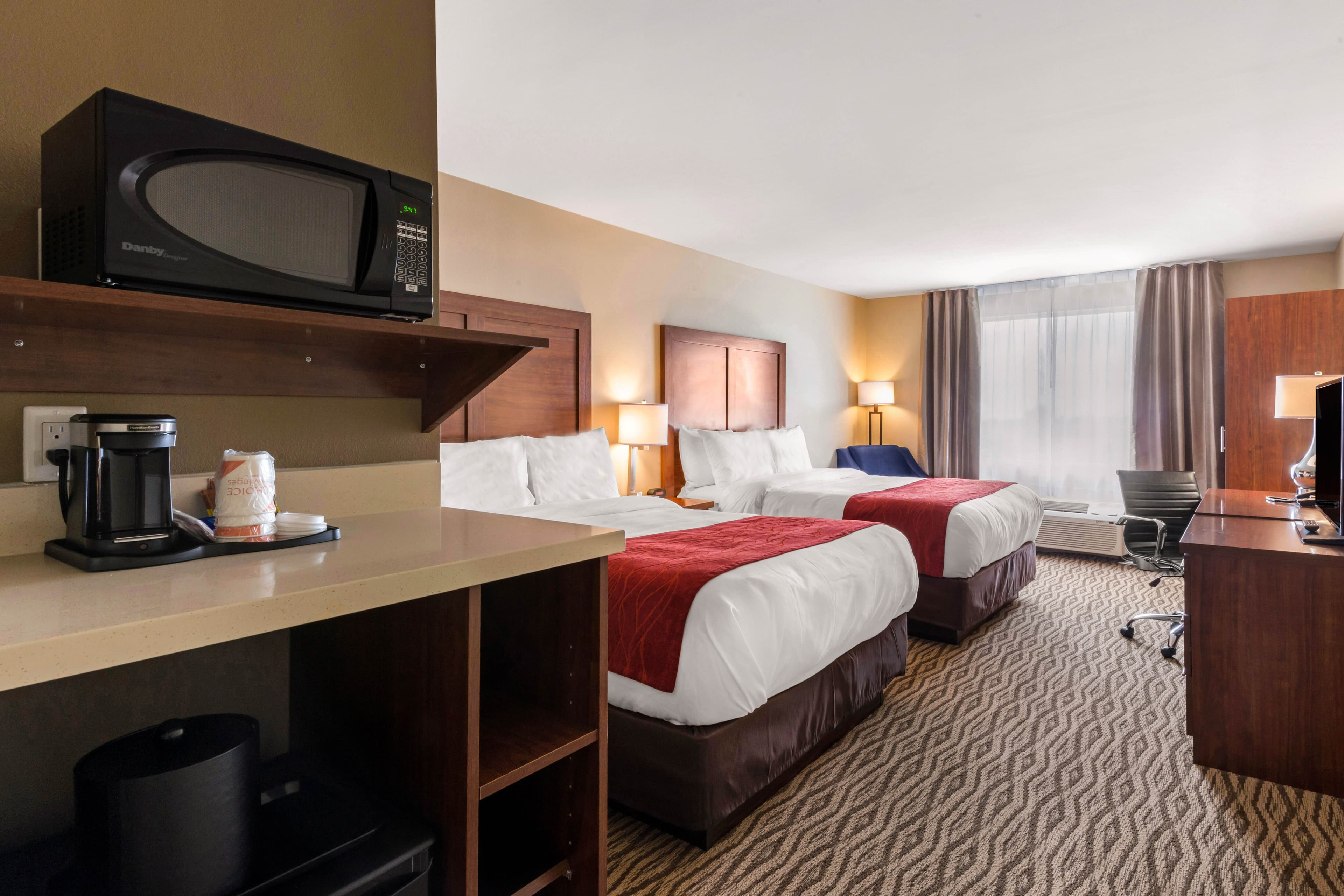Comfort Inn & Suites — 11