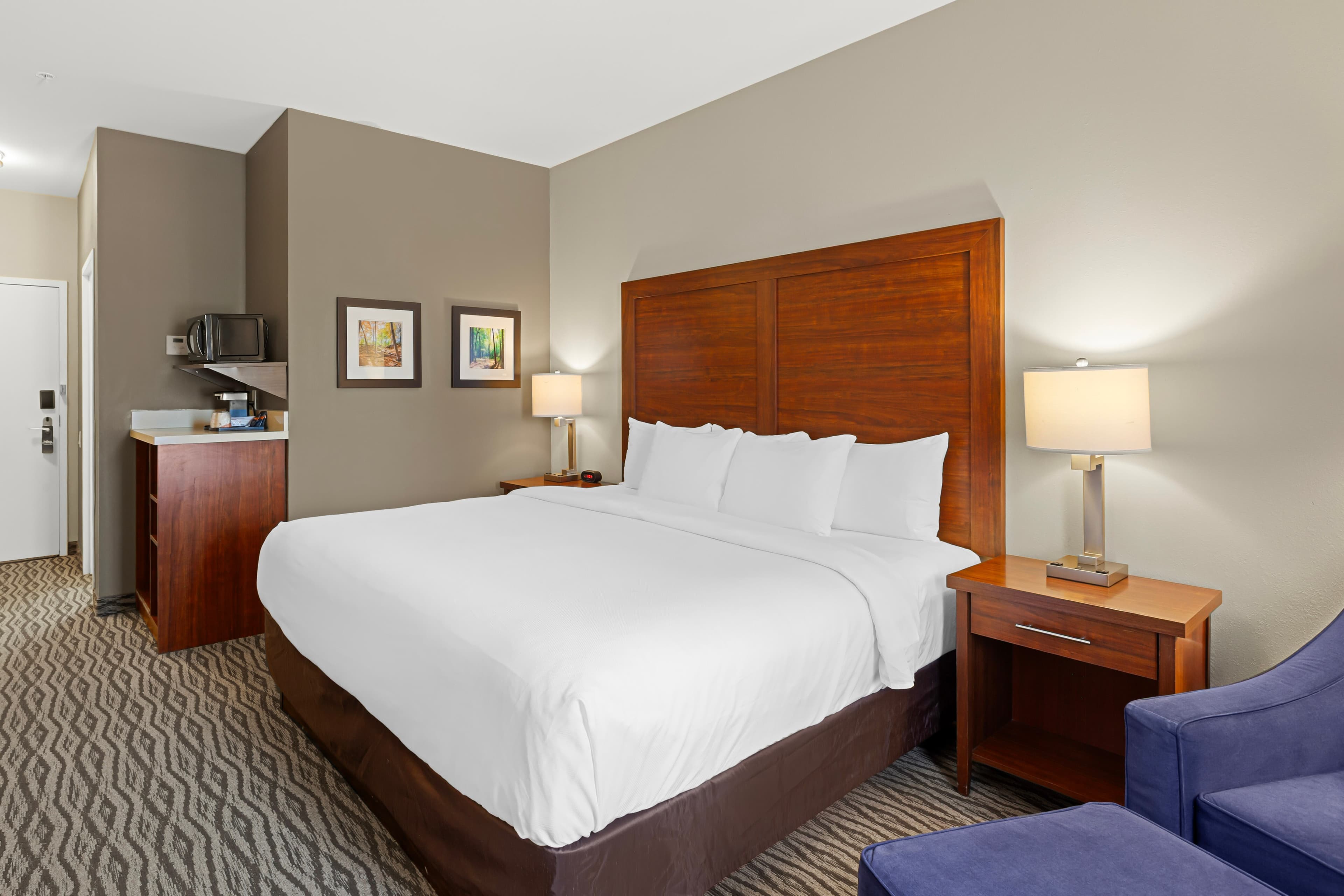 Comfort Inn & Suites — 9