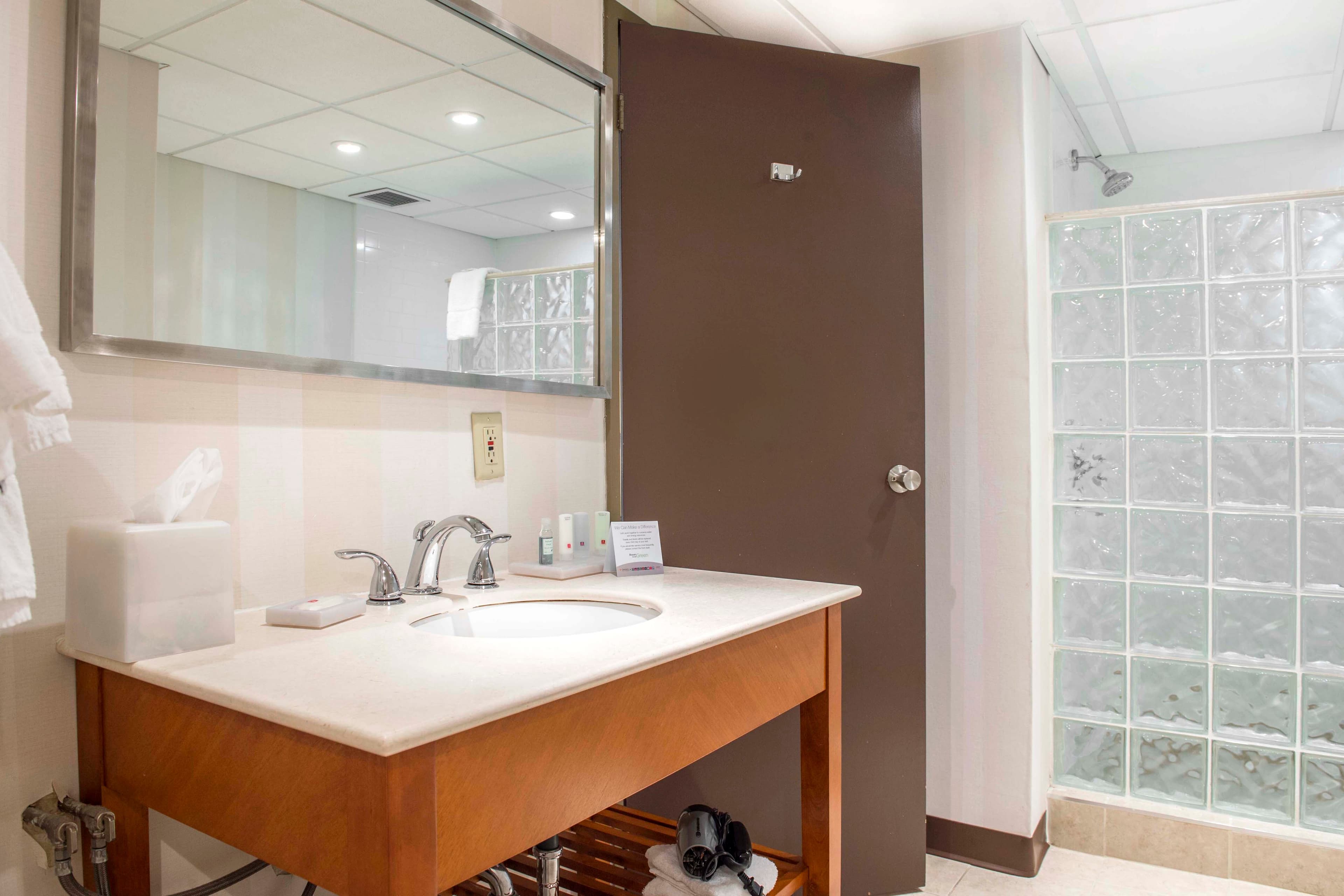Quality Inn & Conference Centre — 6