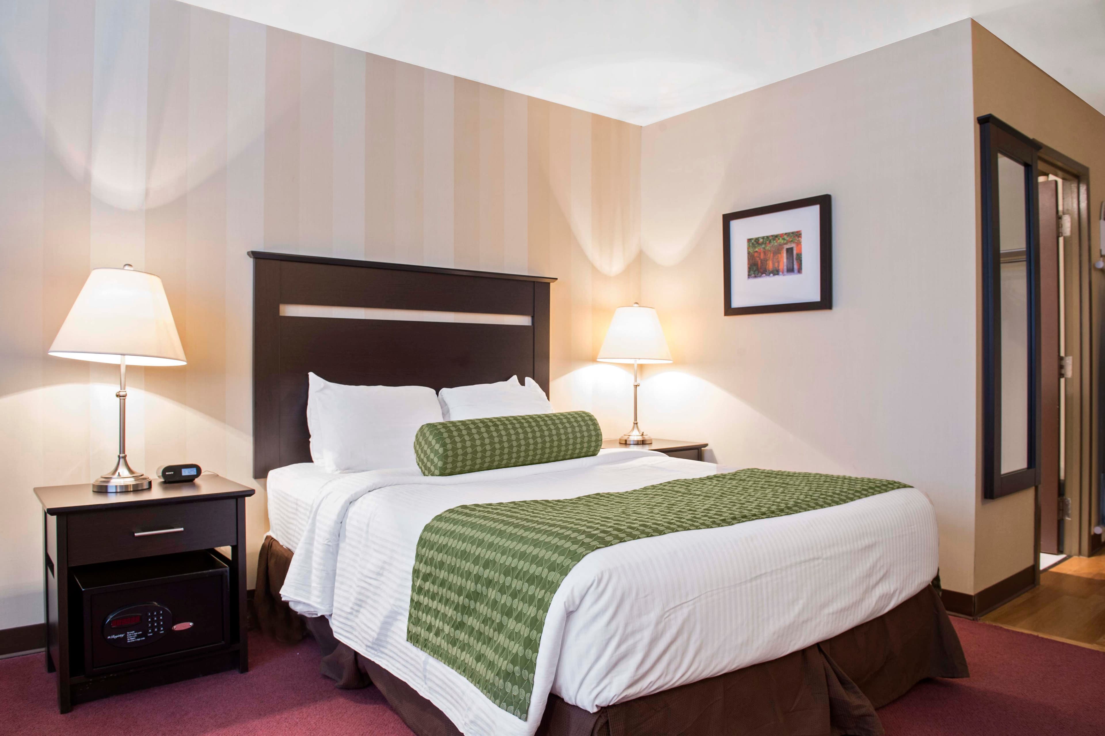 Quality Inn & Conference Centre - Image 5