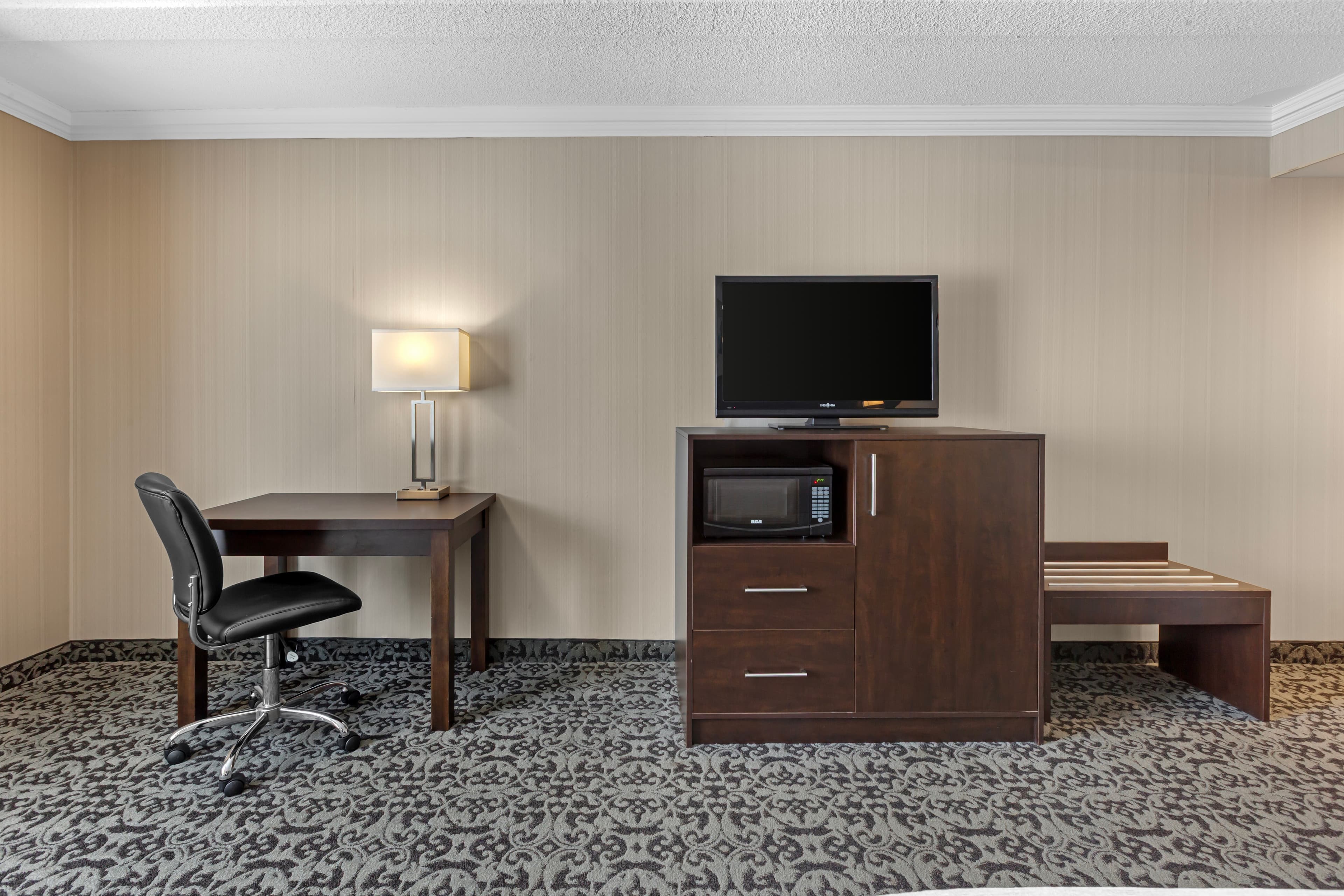Quality Inn & Conference Centre - Image 4