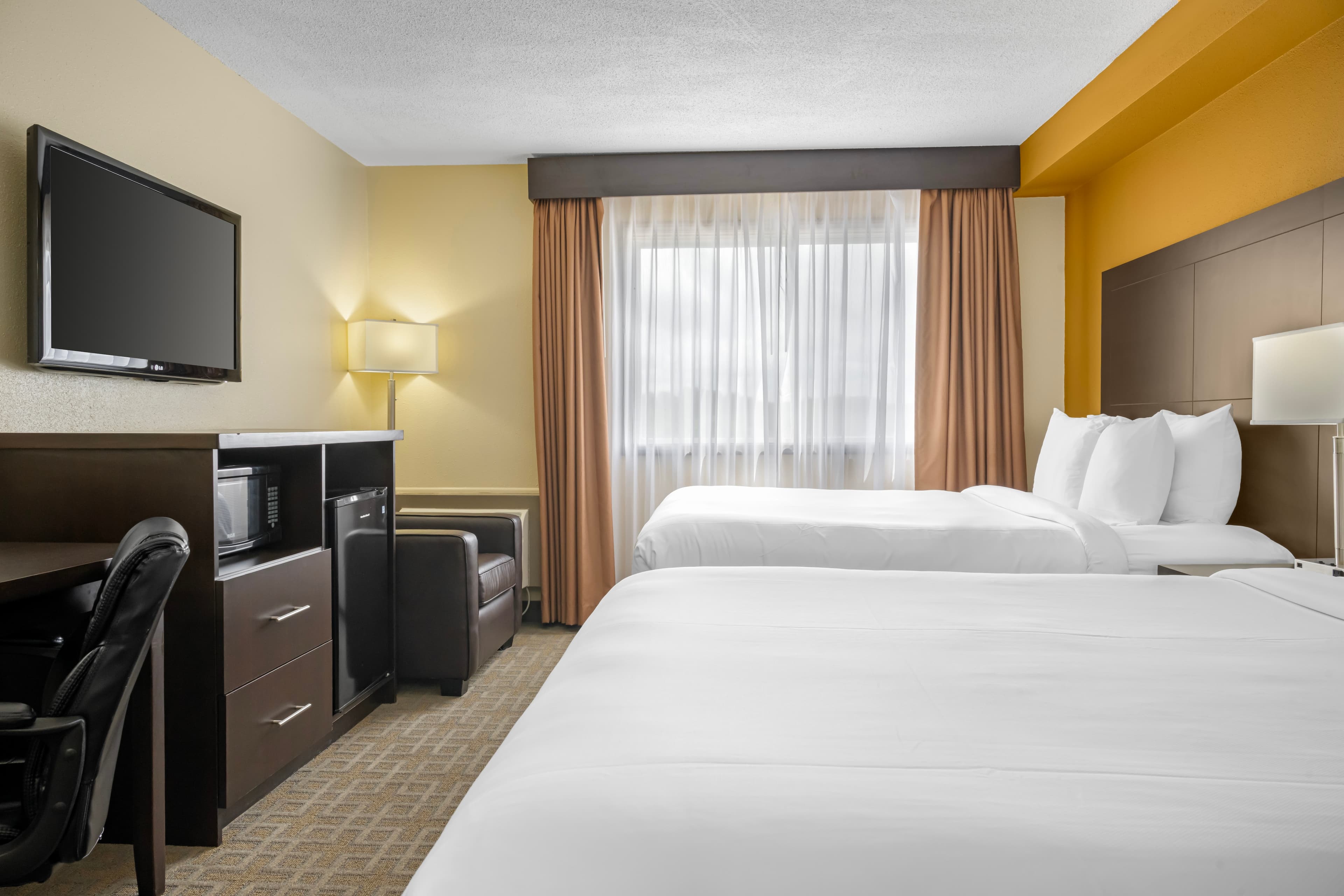 Quality Inn & Suites — 11