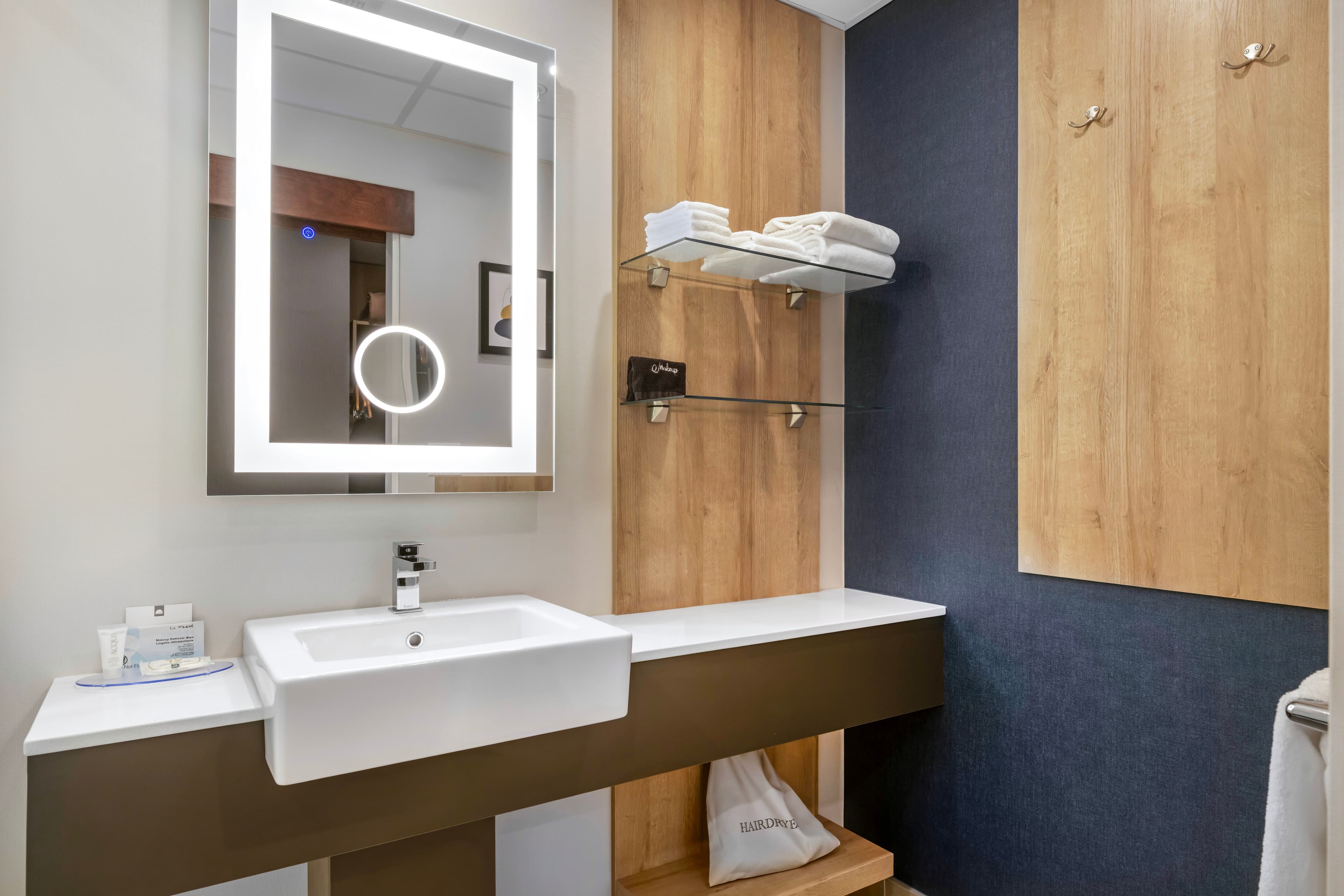 Quality Hotel & Conference Centre — 16