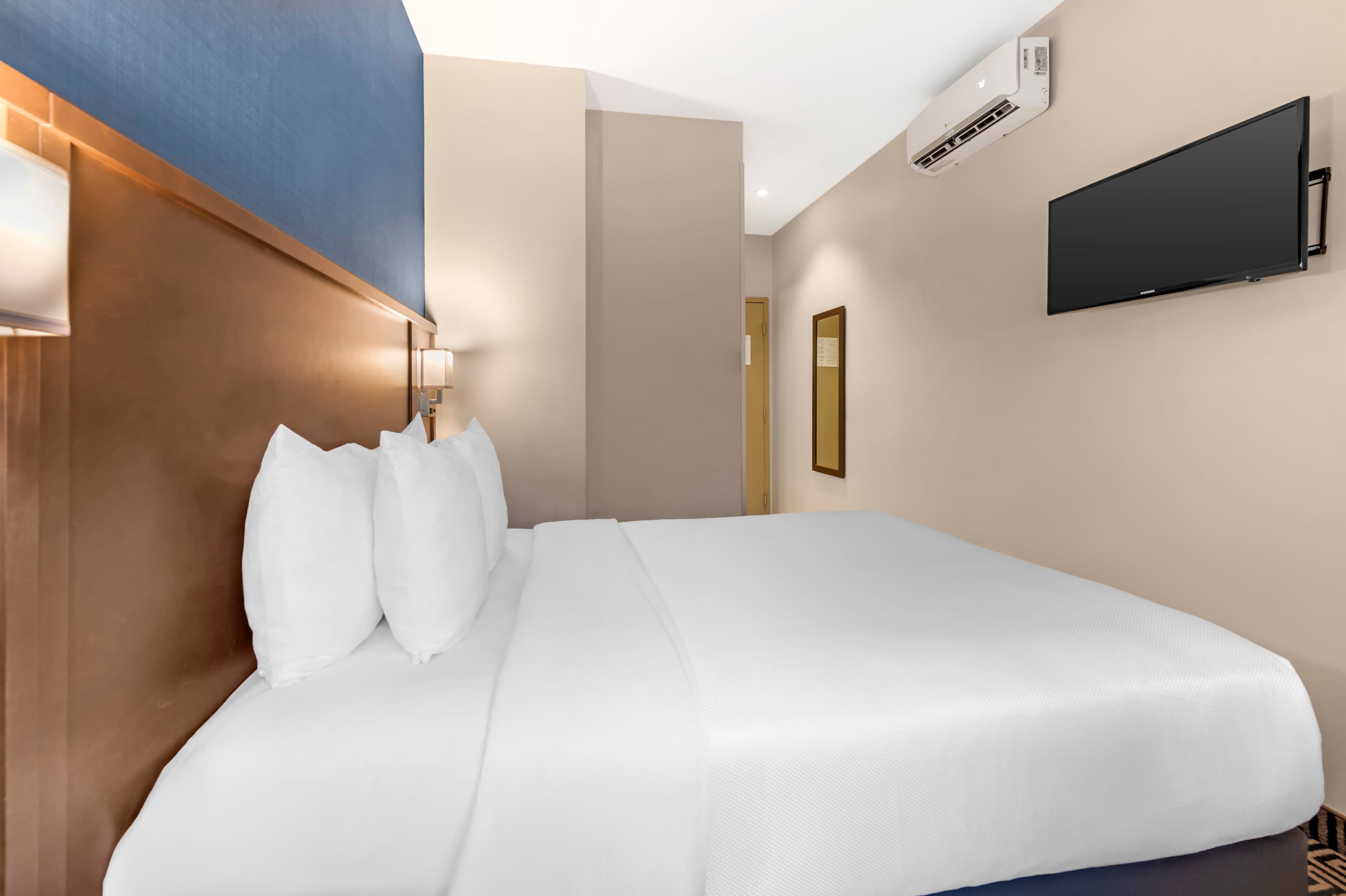 Quality Inn Centre-Ville - Image 4