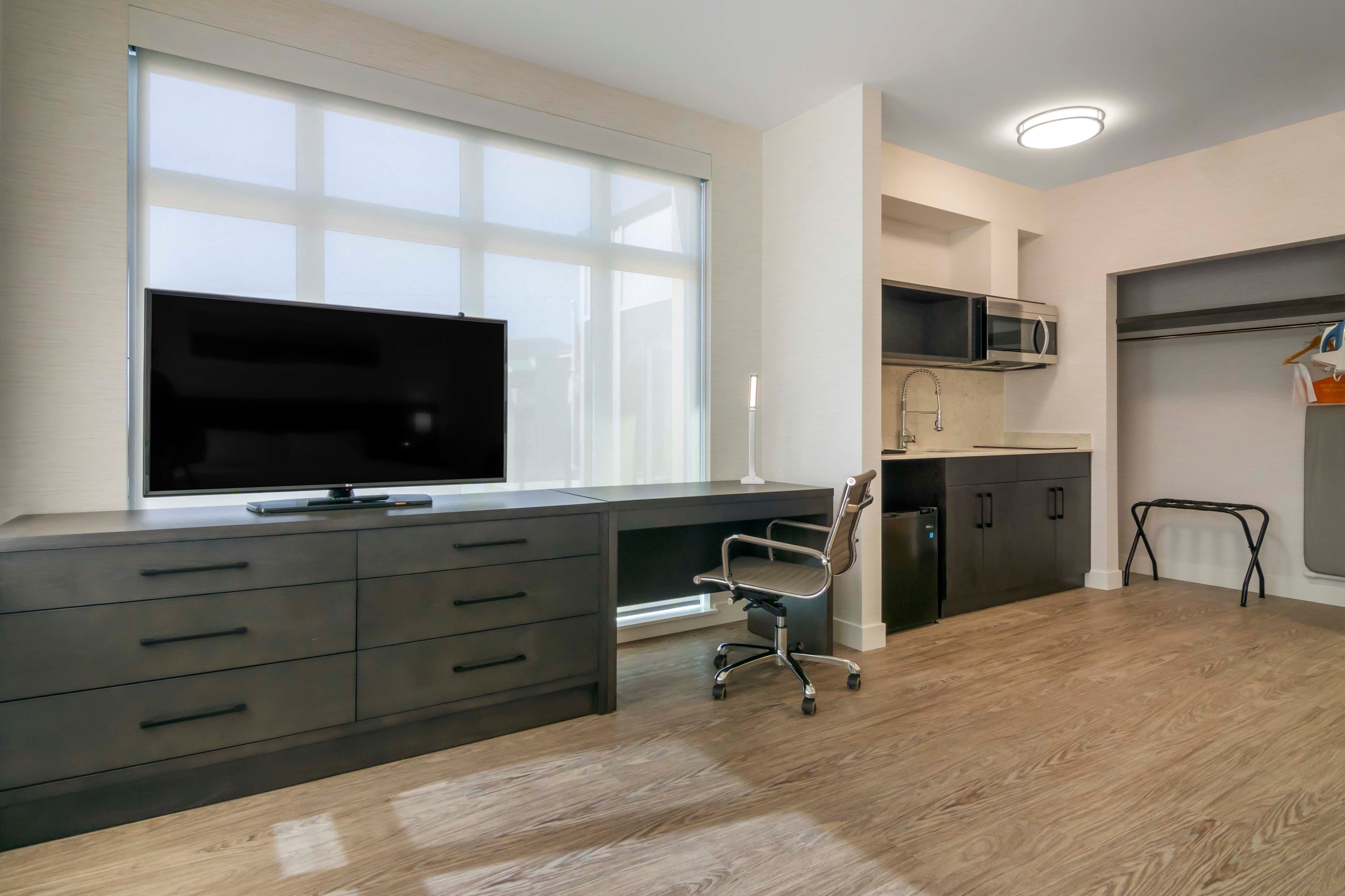 Quality Inn - Image 4