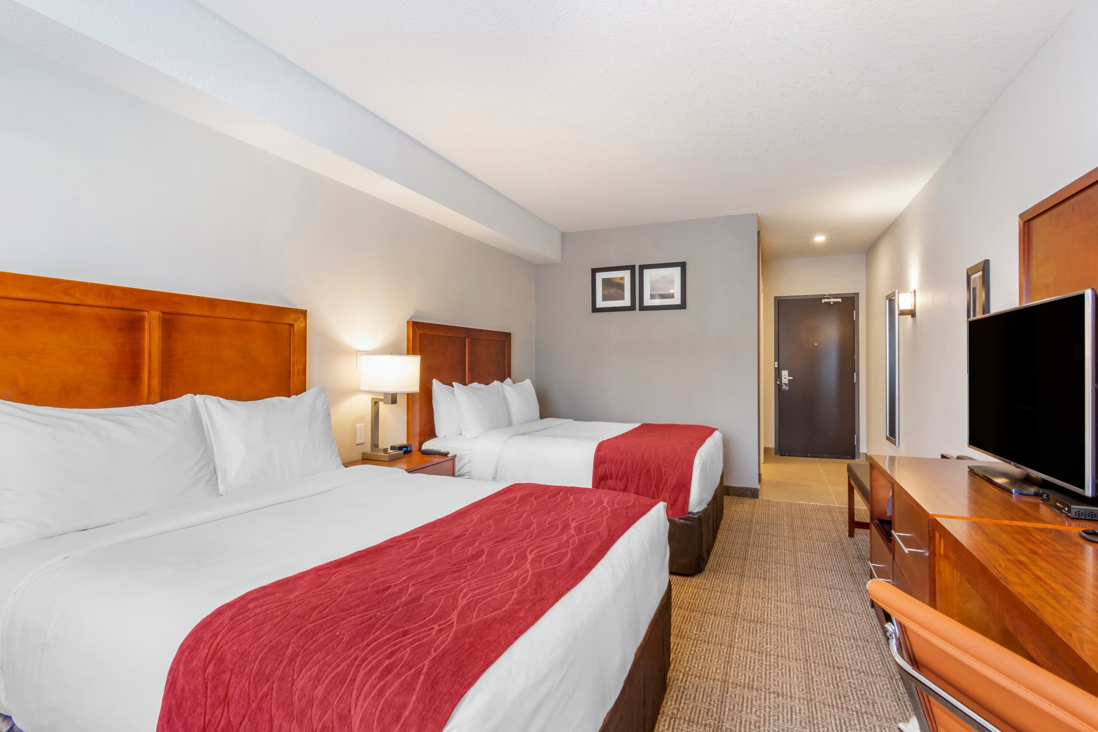 Comfort Inn & Suites — 7
