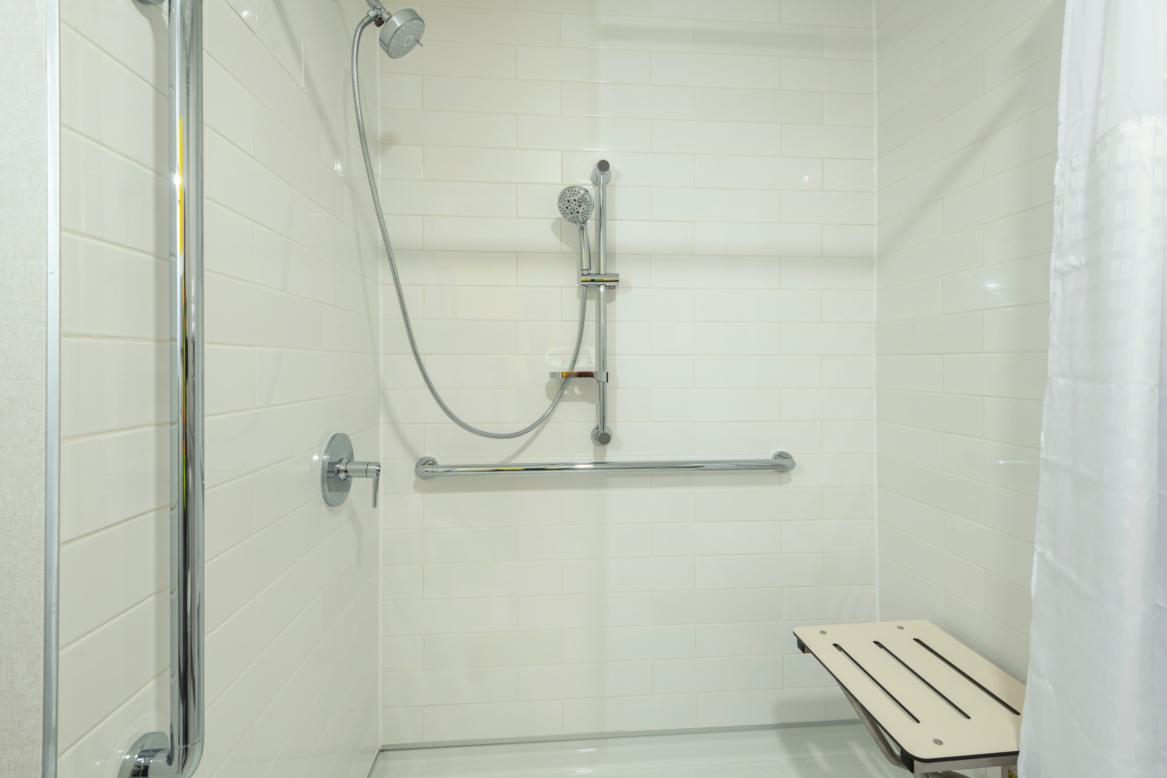 Comfort Inn & Suites — 6