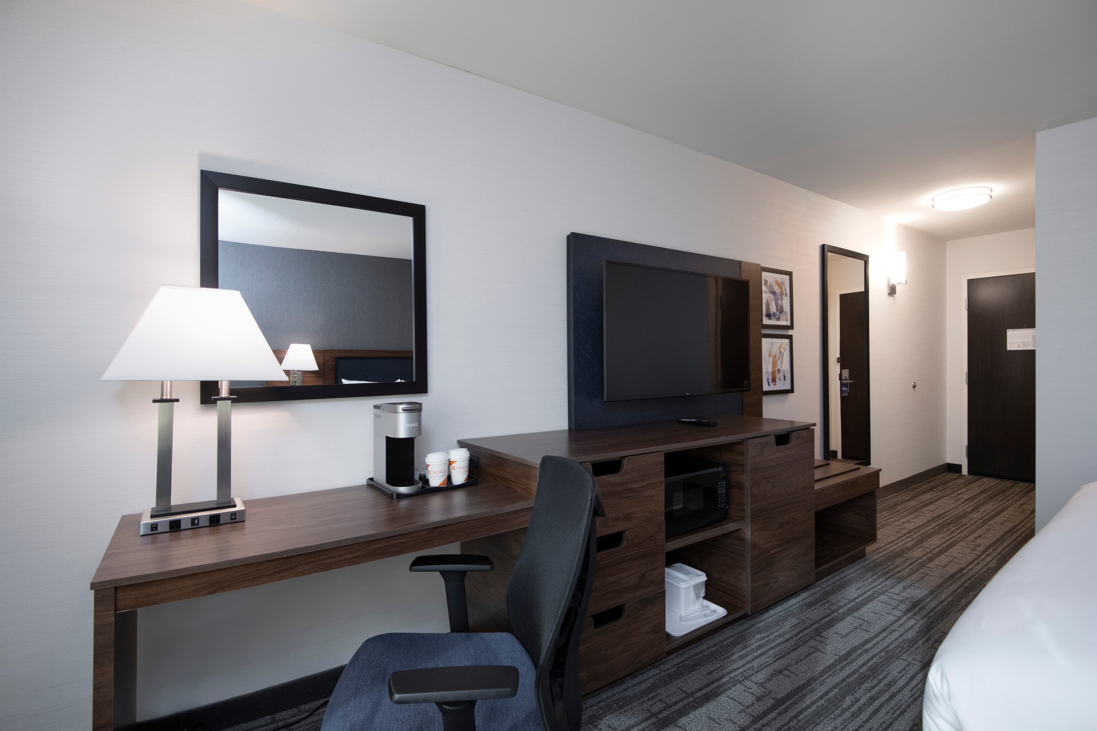 Comfort Inn & Suites — 7