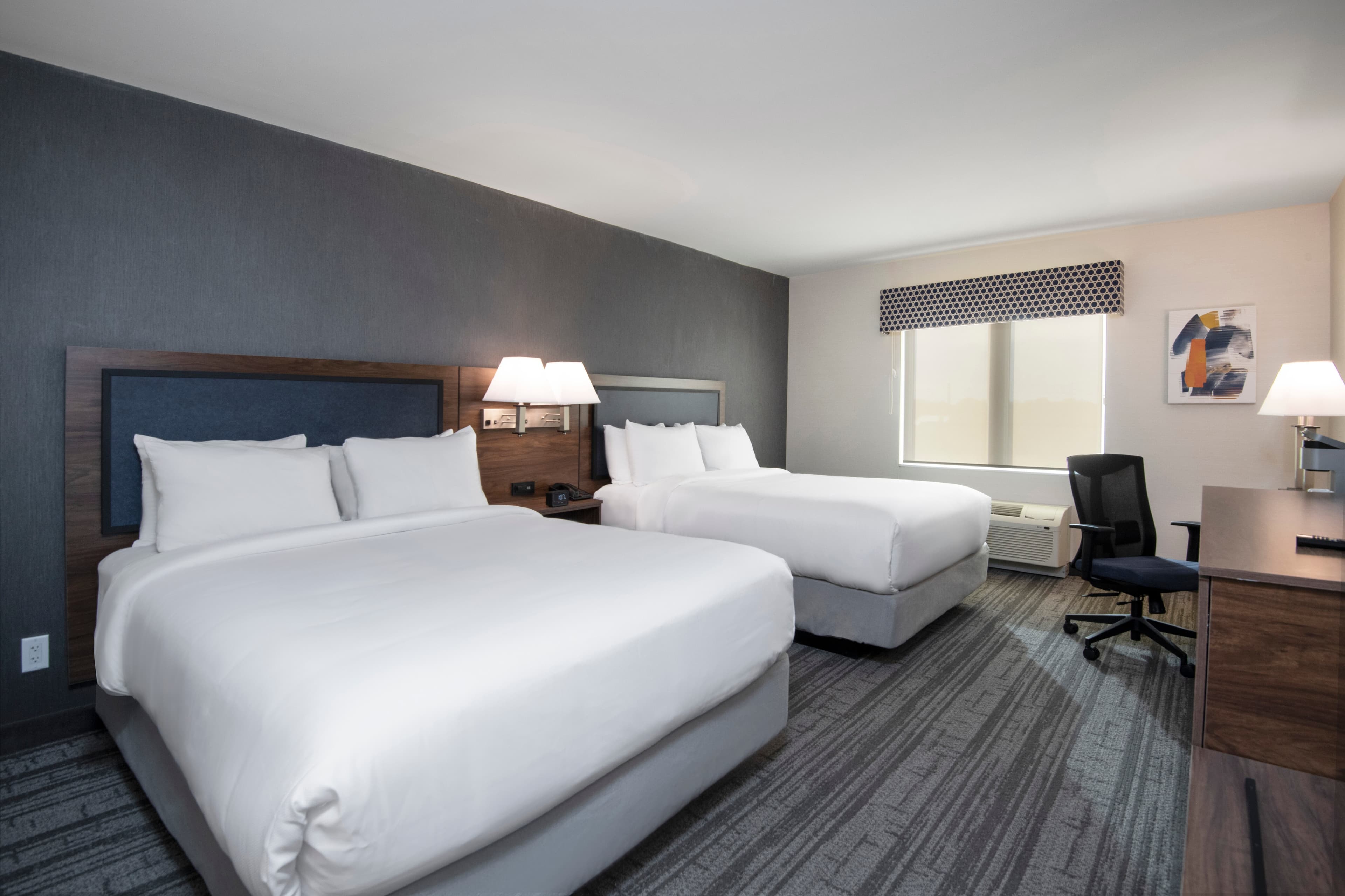 Comfort Inn & Suites — 9