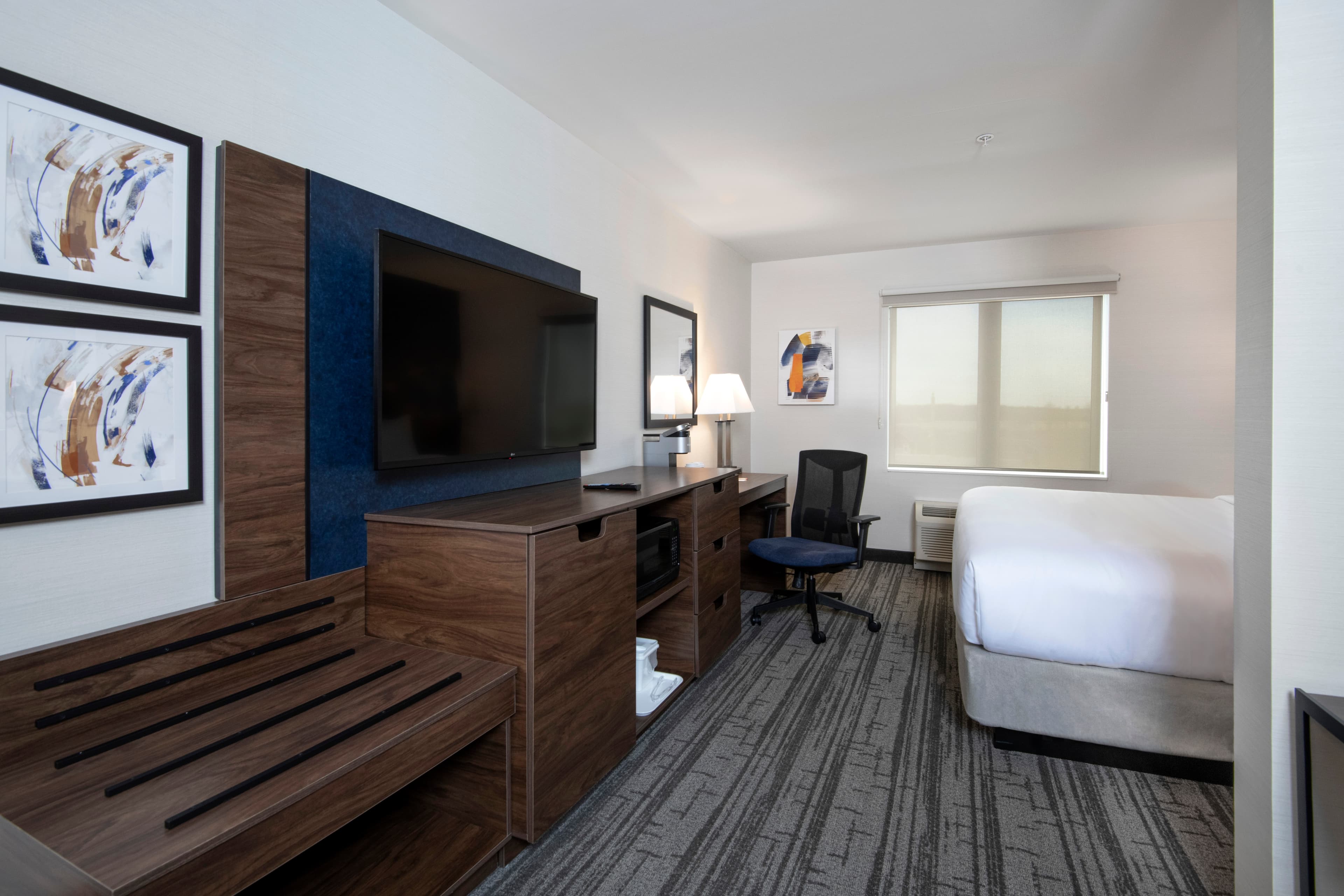 Comfort Inn & Suites — 13