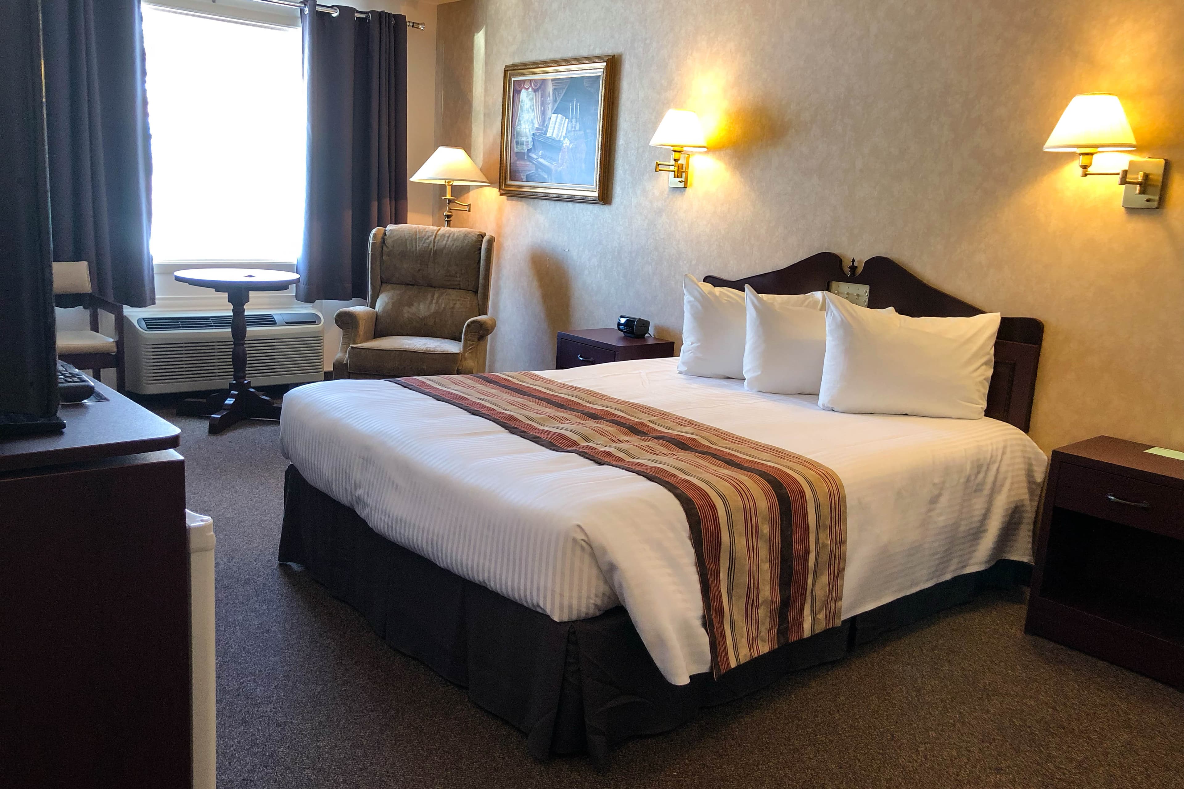 Rodeway Inn - Image 2