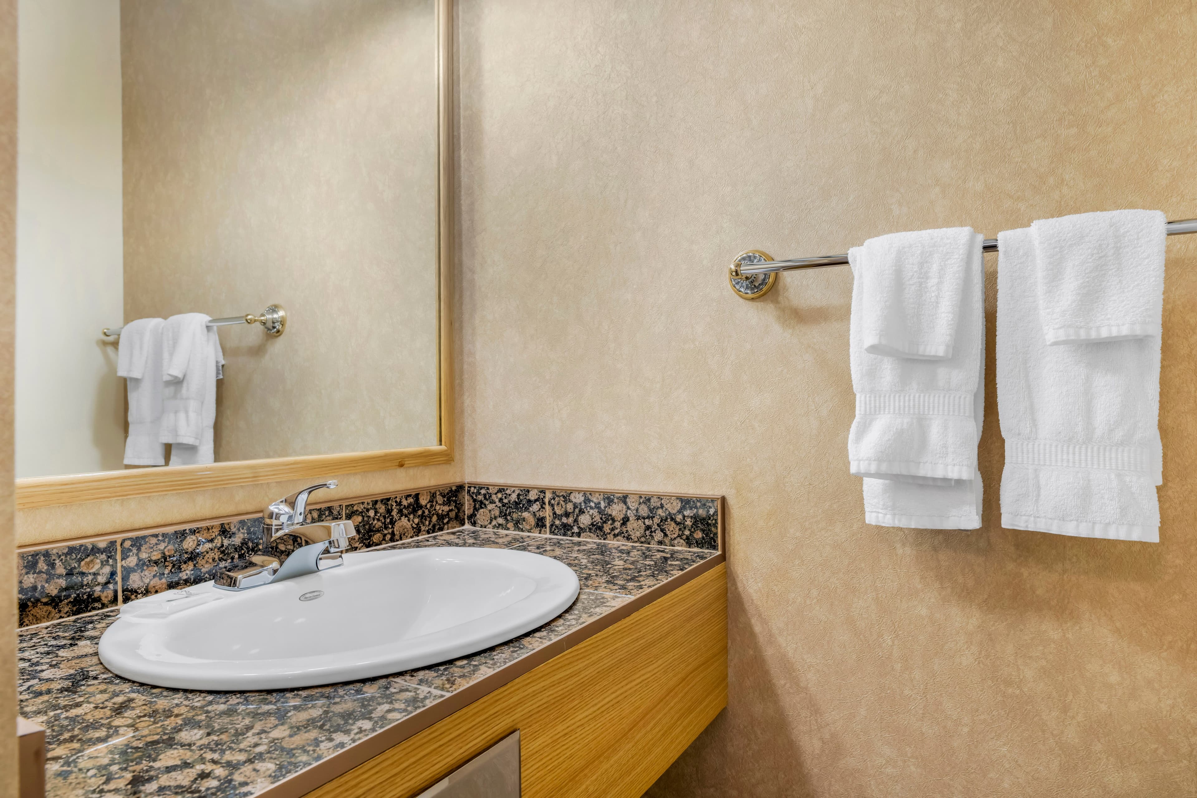 Rodeway Inn — 7
