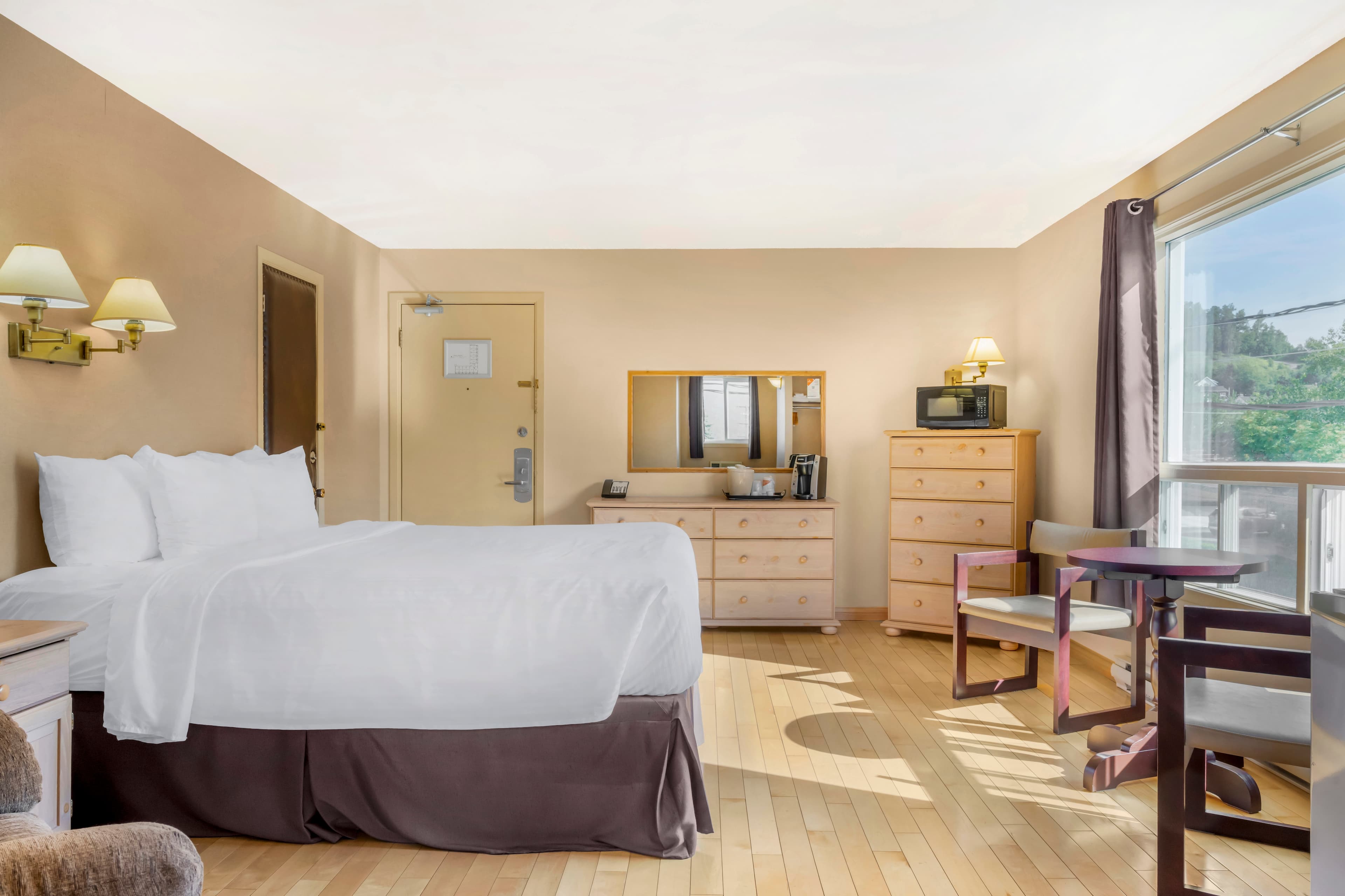 Rodeway Inn — 18
