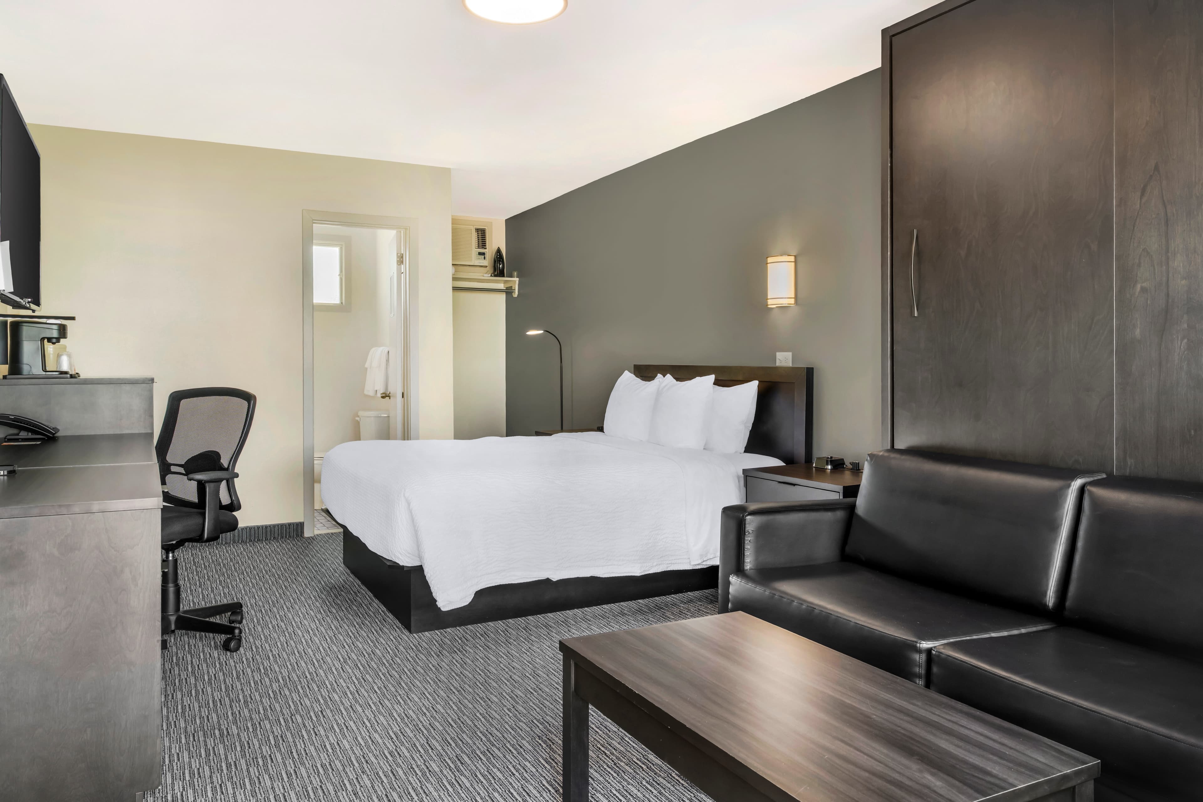 Rodeway Inn — 29