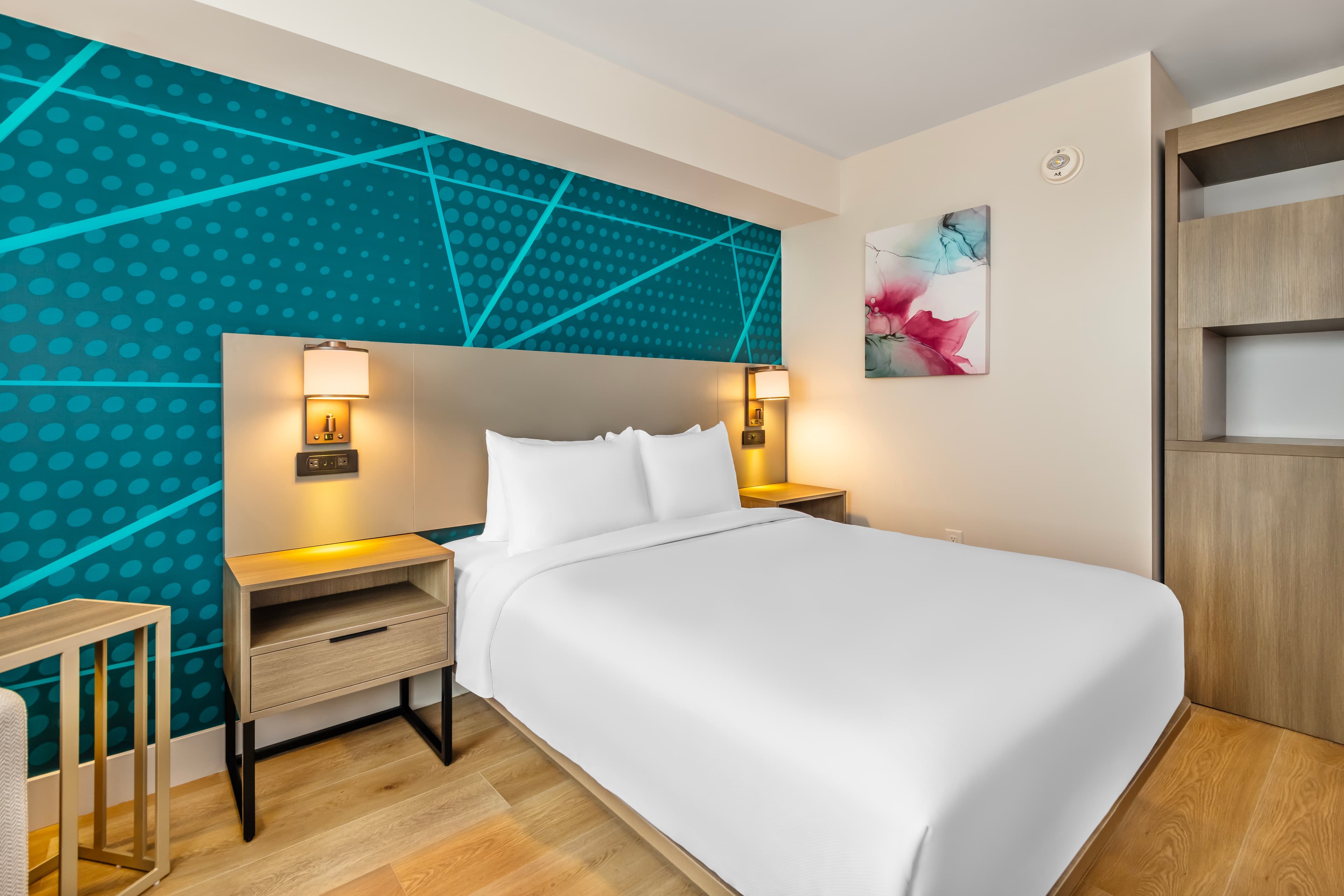 Comfort Inn & Suites — 7
