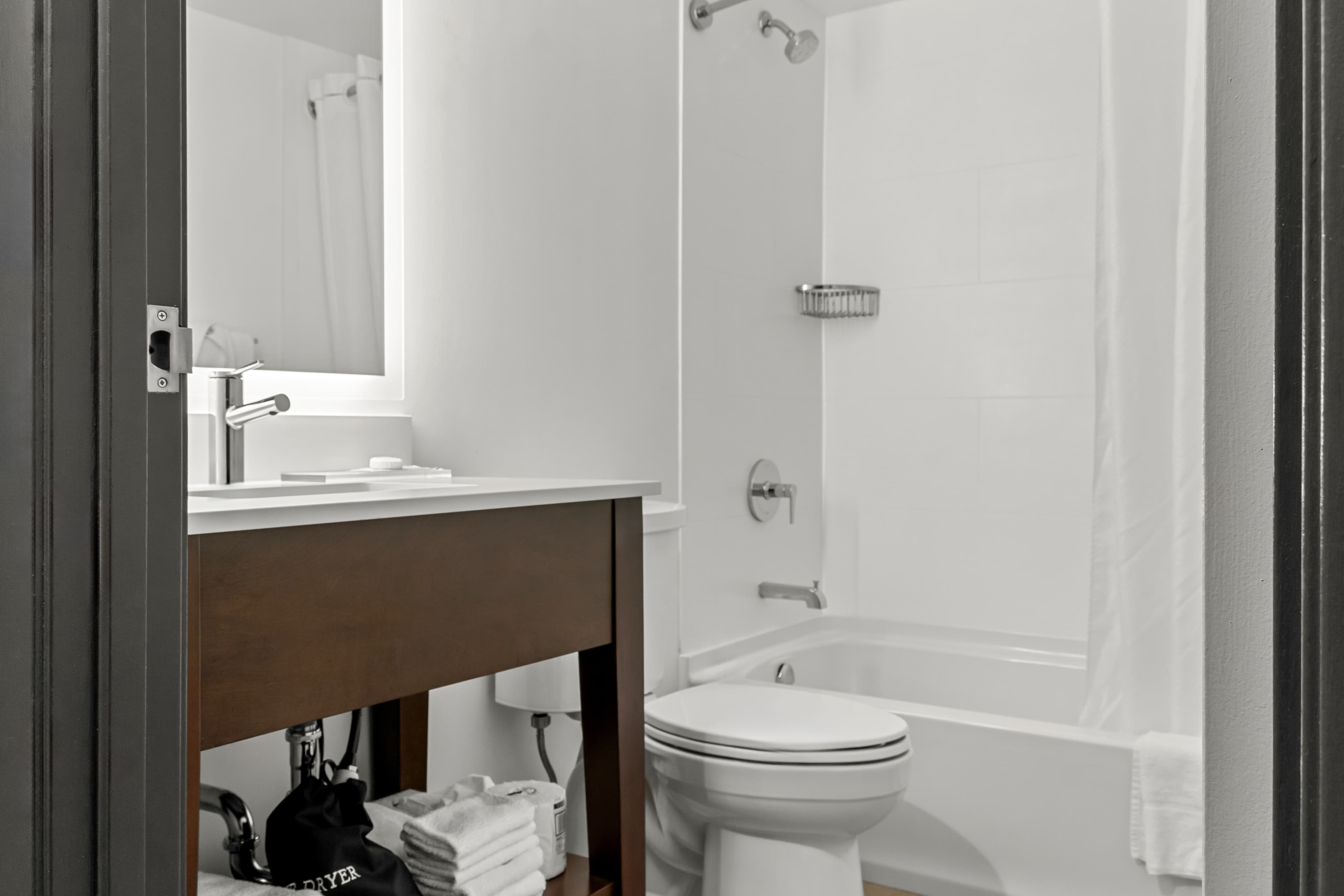 Country Inn & Suites by Radisson, Winnipeg, MB - Image 5