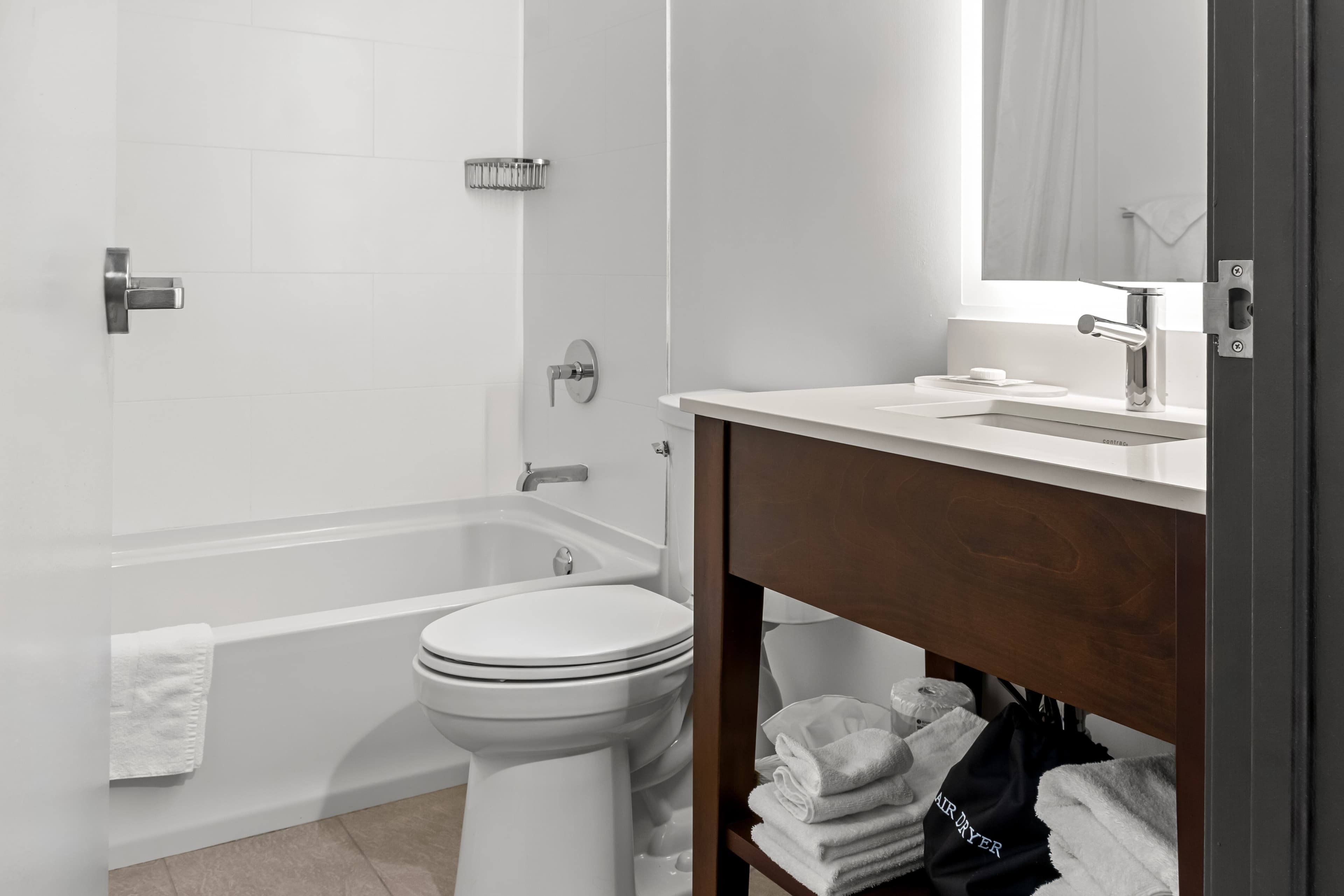 Country Inn & Suites by Radisson, Winnipeg, MB — 13