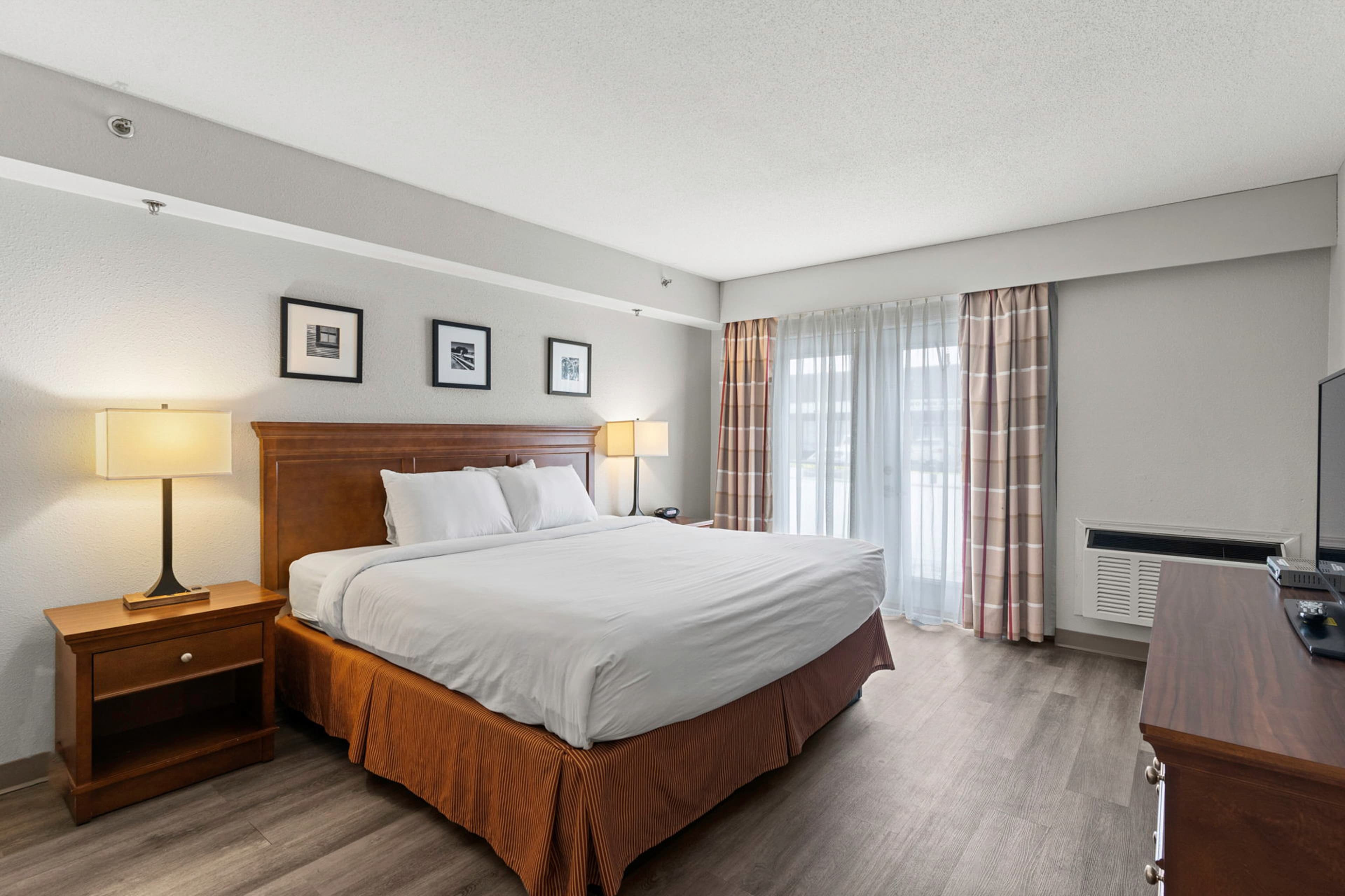 Country Inn & Suites by Radisson, Saskatoon, SK — 6