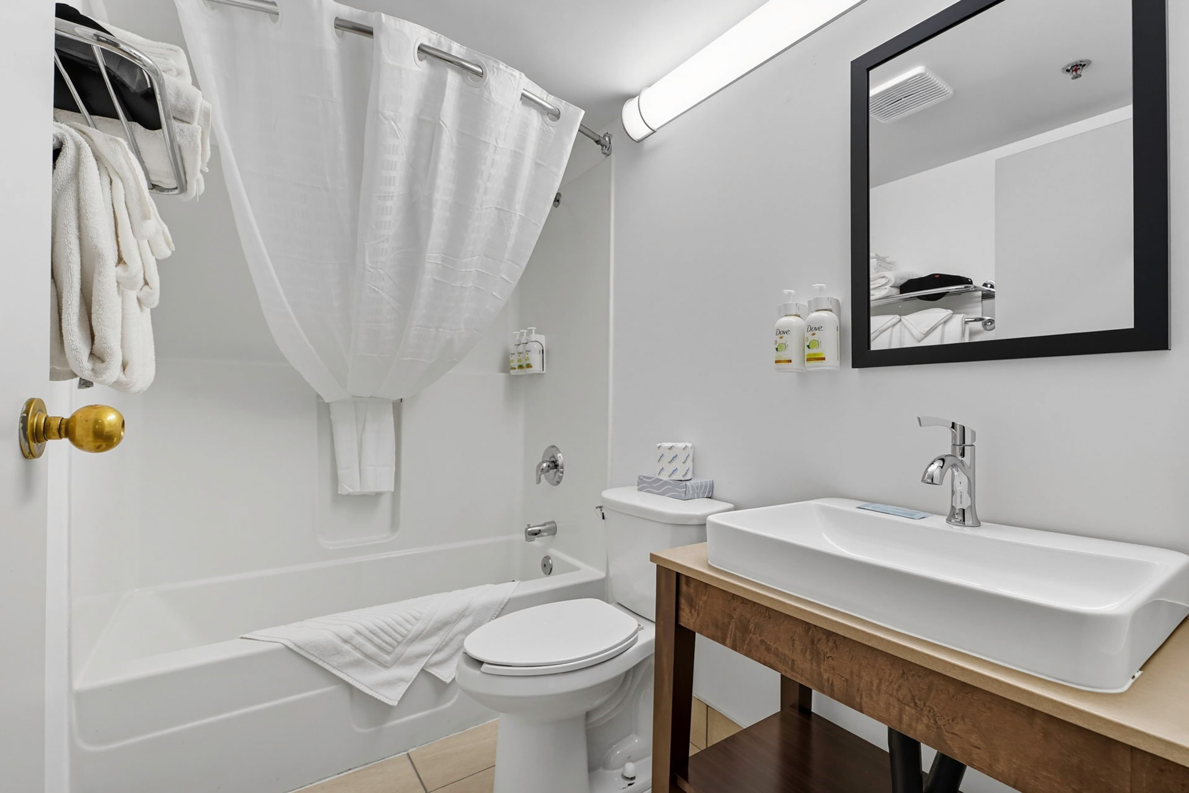 Country Inn & Suites by Radisson, Saskatoon, SK — 10