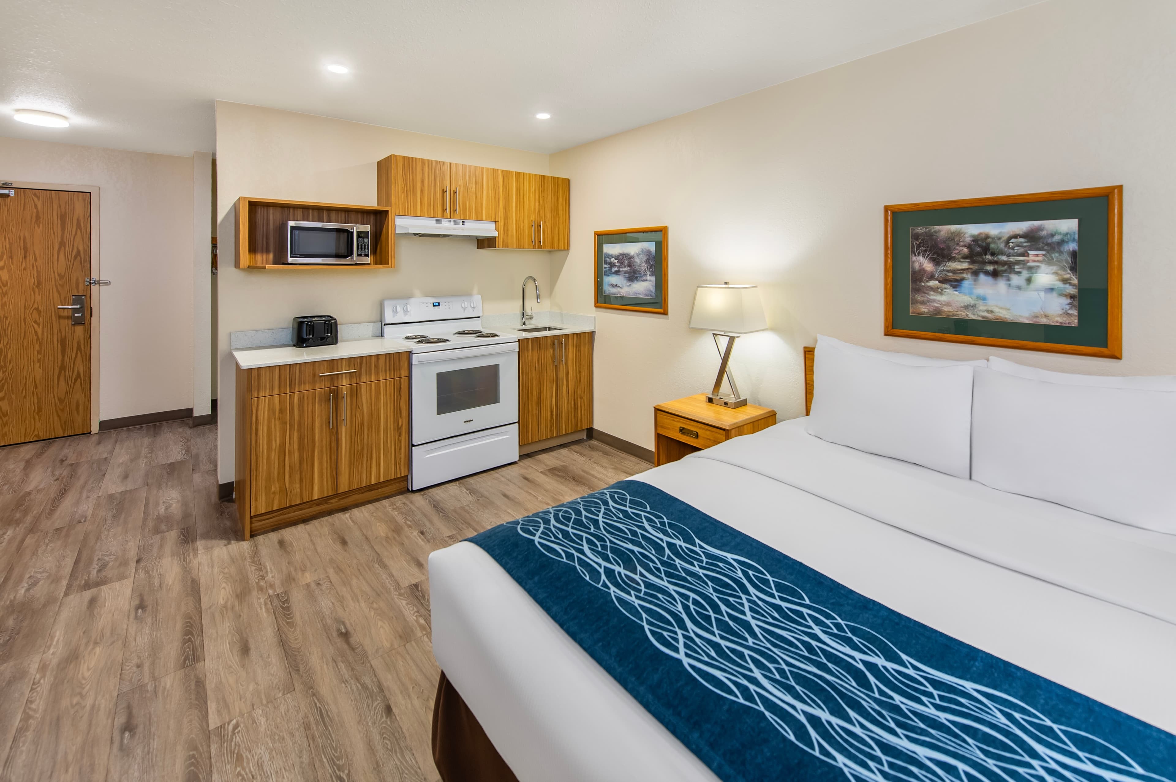 Rodeway Inn — 16