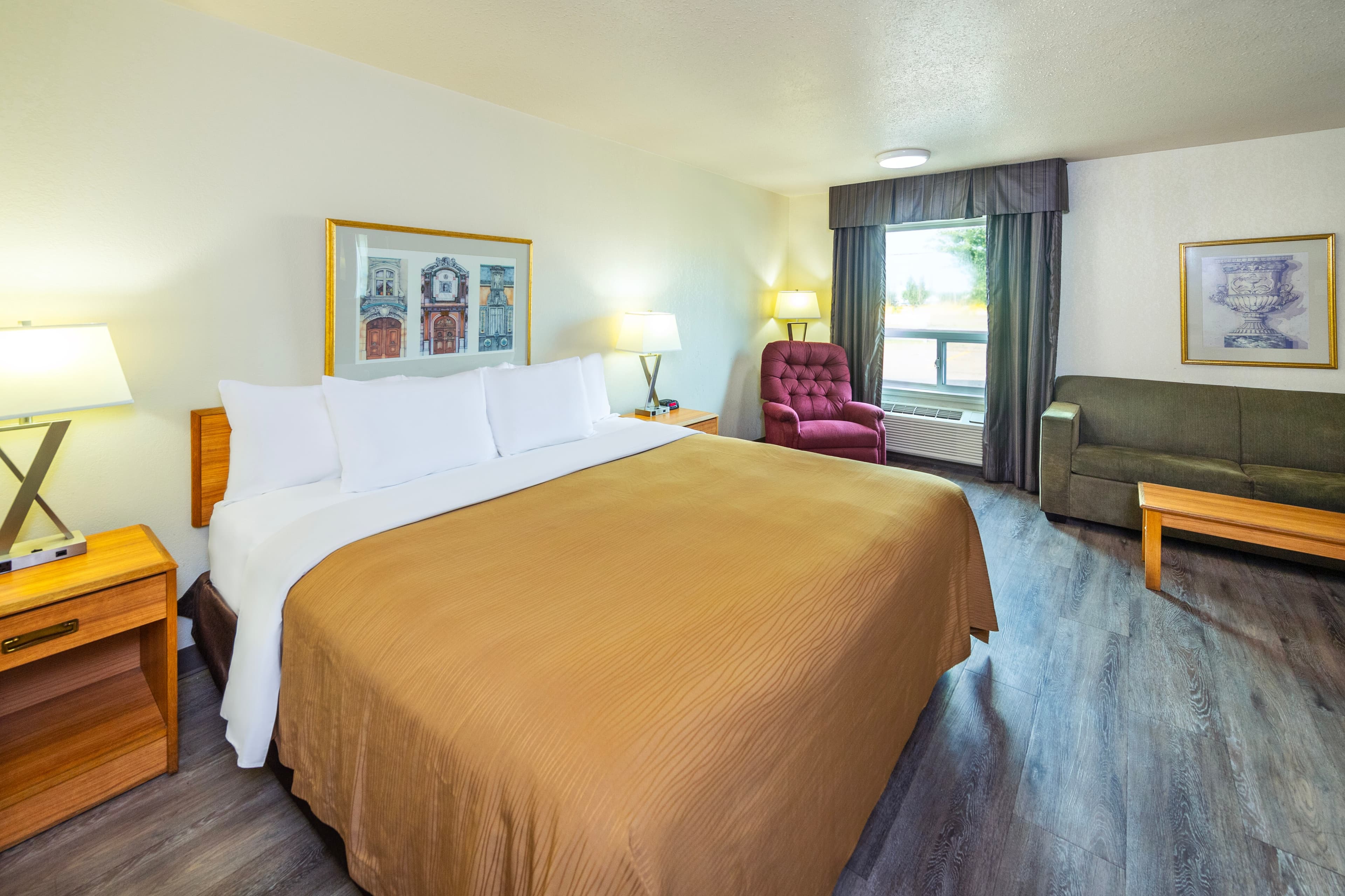 Rodeway Inn — 16