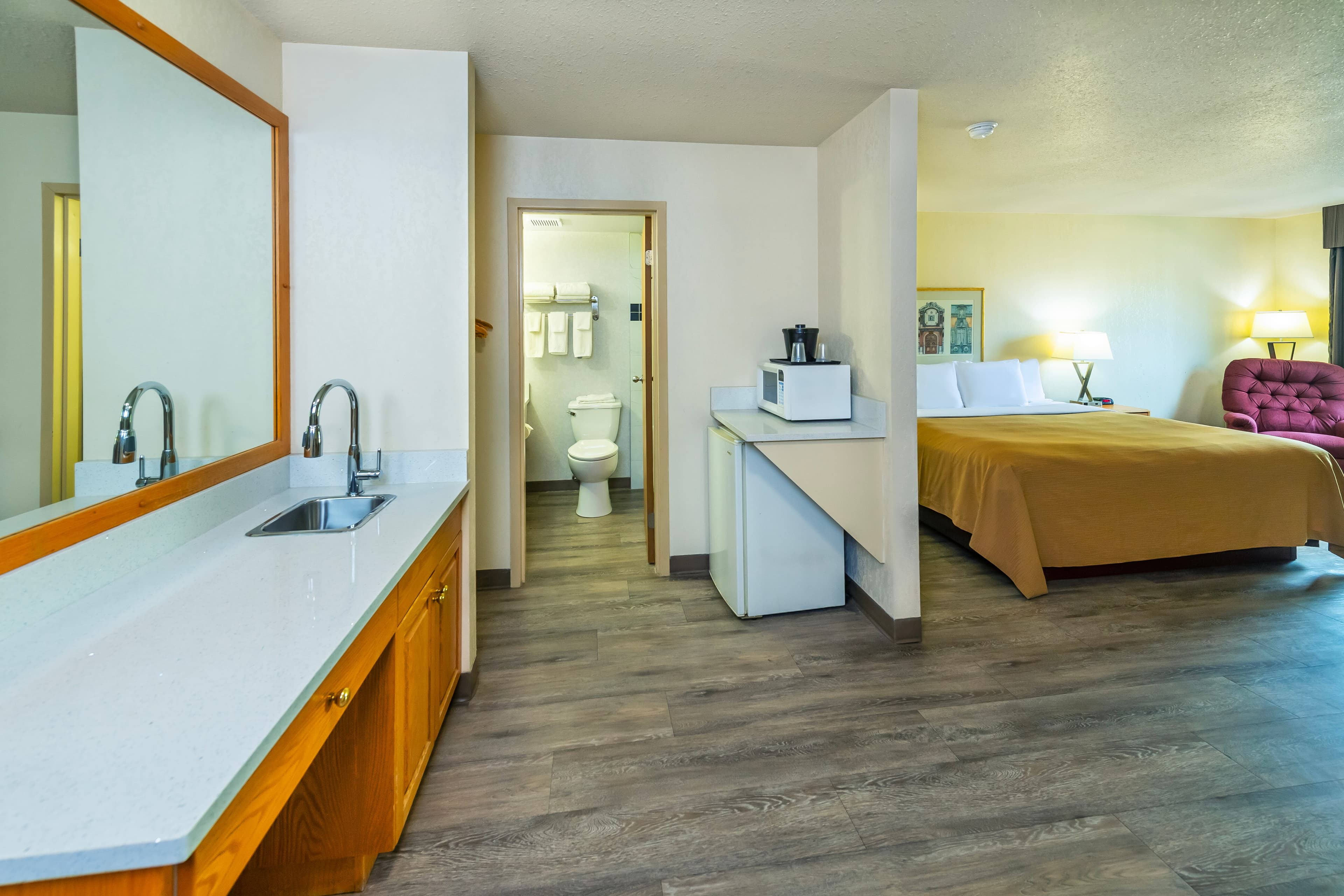 Rodeway Inn — 17