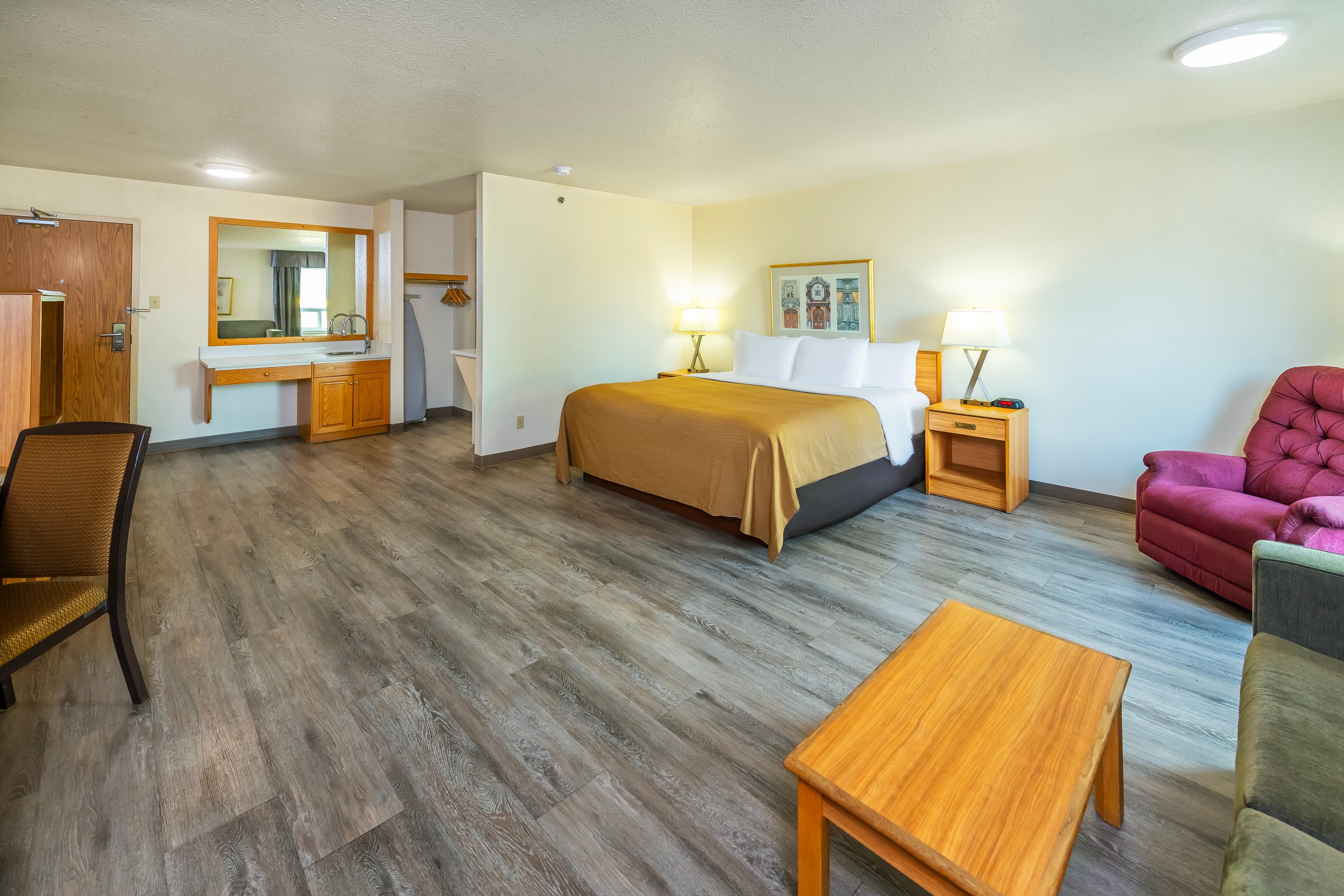 Rodeway Inn — 18