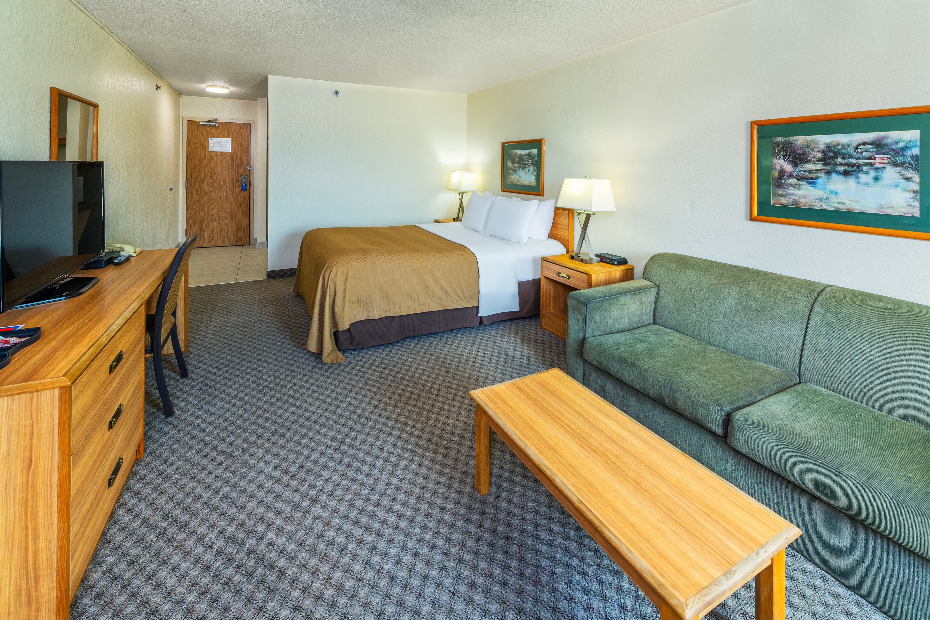 Rodeway Inn - Image 2