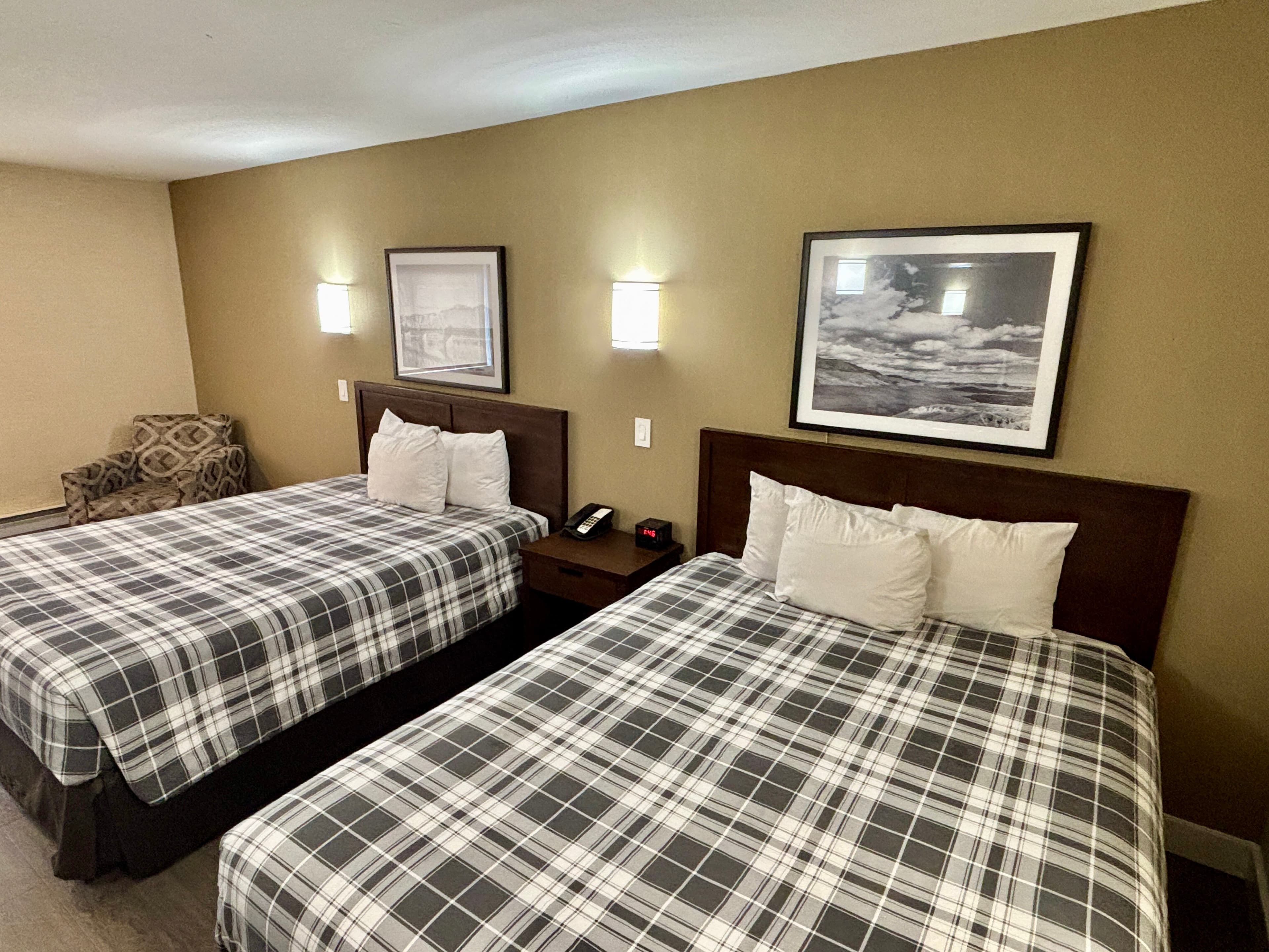 Rodeway Inn & Suites - Image 4