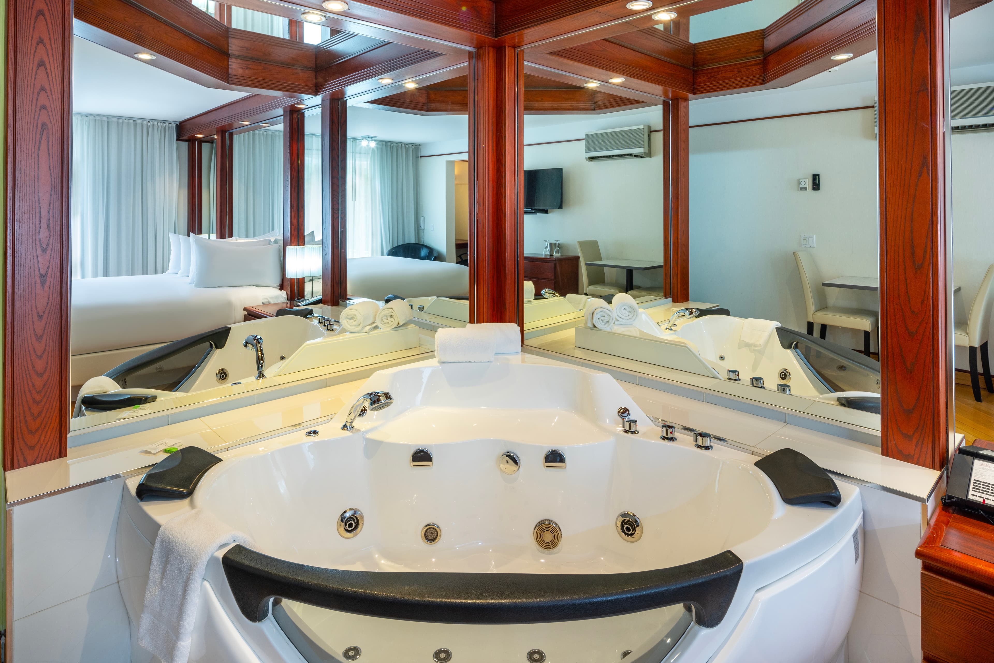 Les Suites de Laviolette, an Ascend Collection Hotel — 9