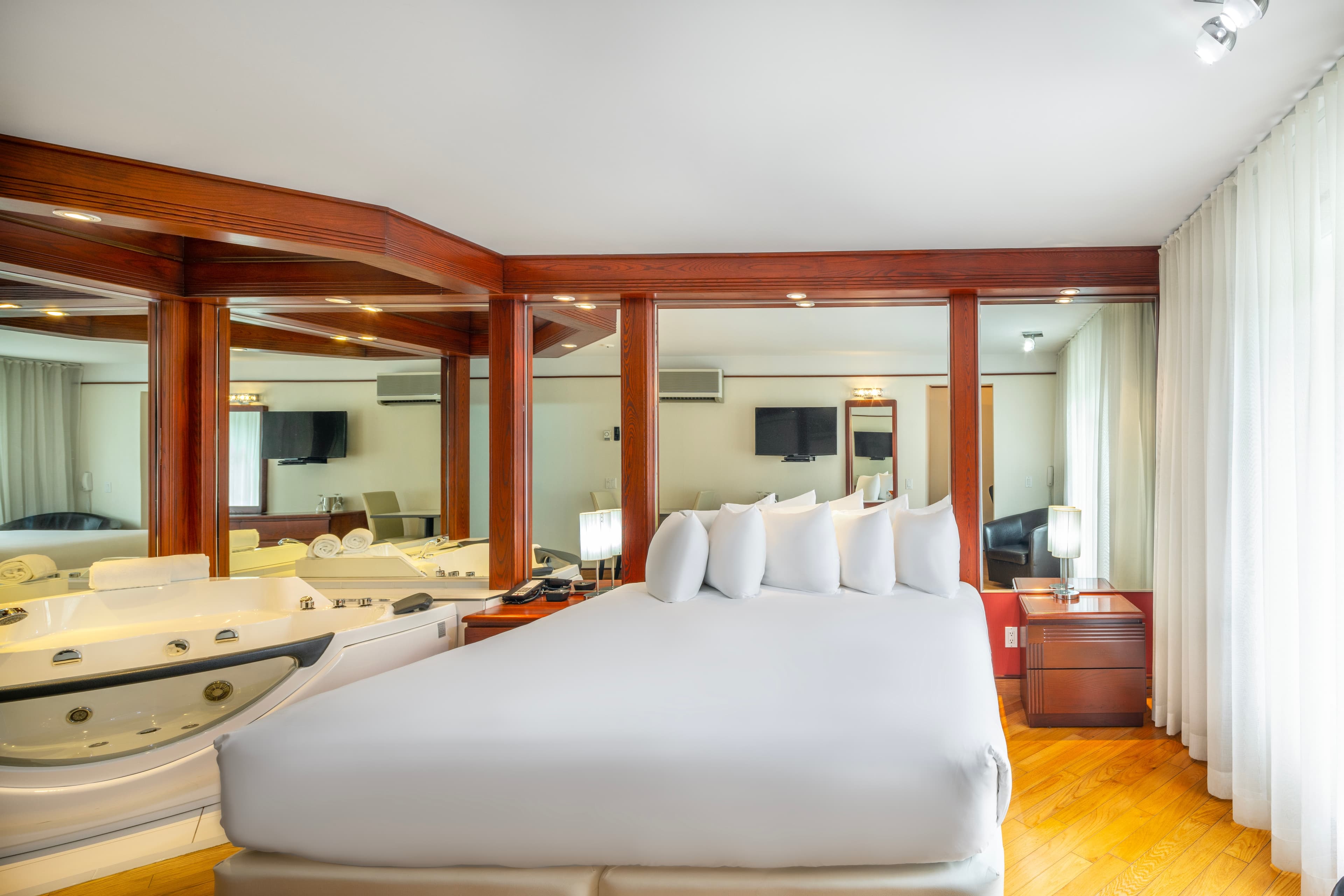 Les Suites de Laviolette, an Ascend Collection Hotel — 10