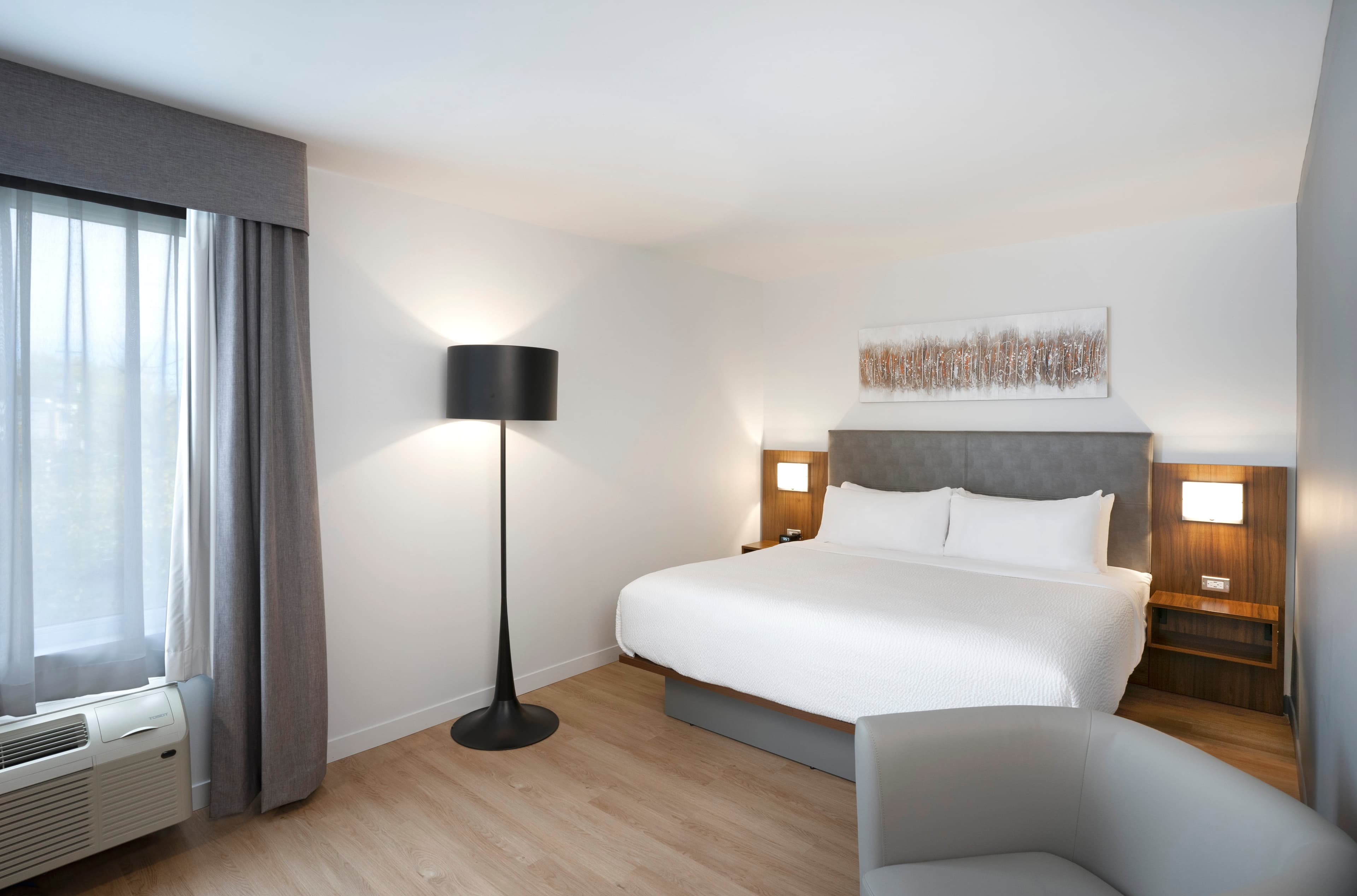 Quality Inn - Image 2
