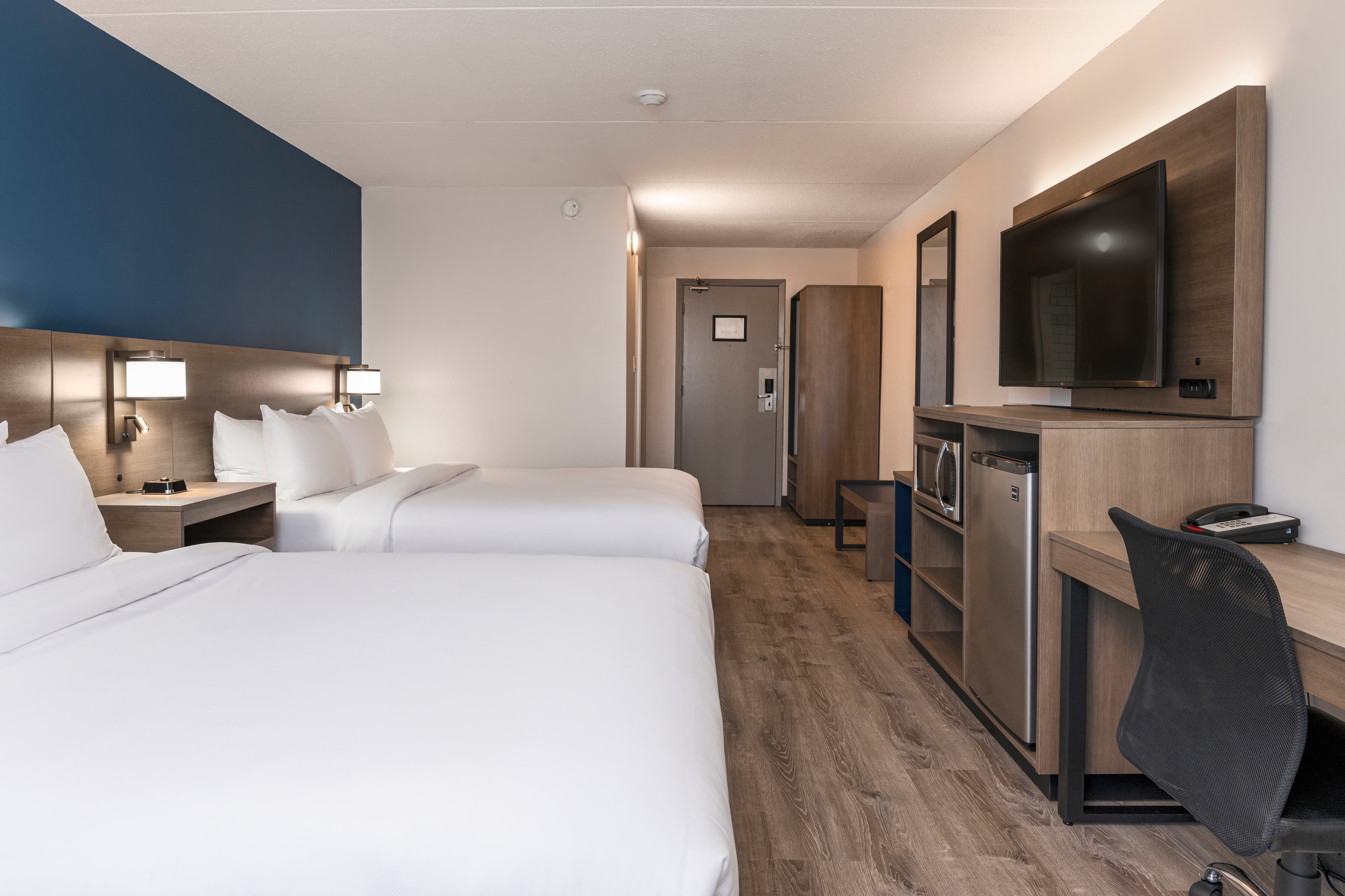 Comfort Suites Kingston Central — 19