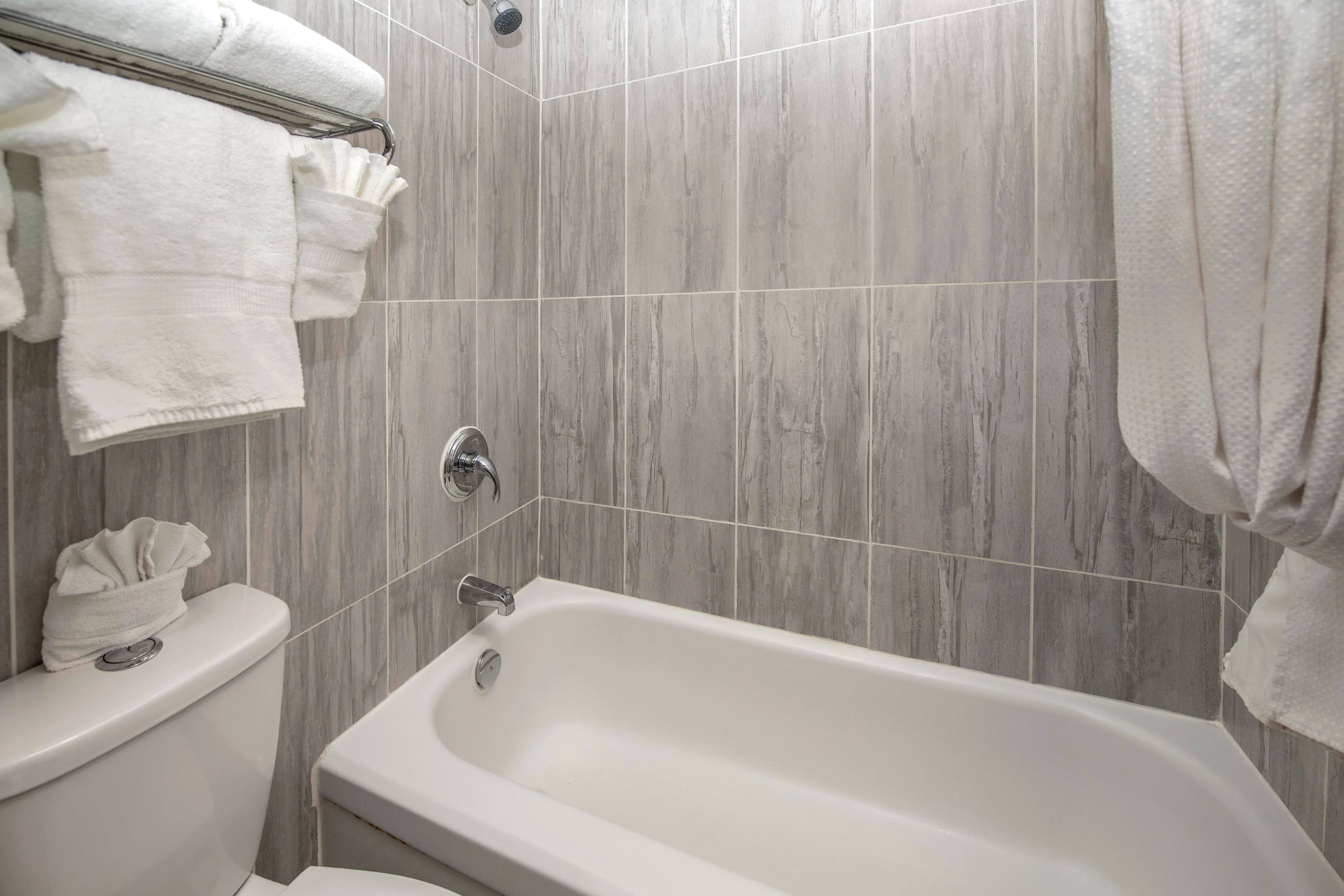 Clarion Pointe — 10