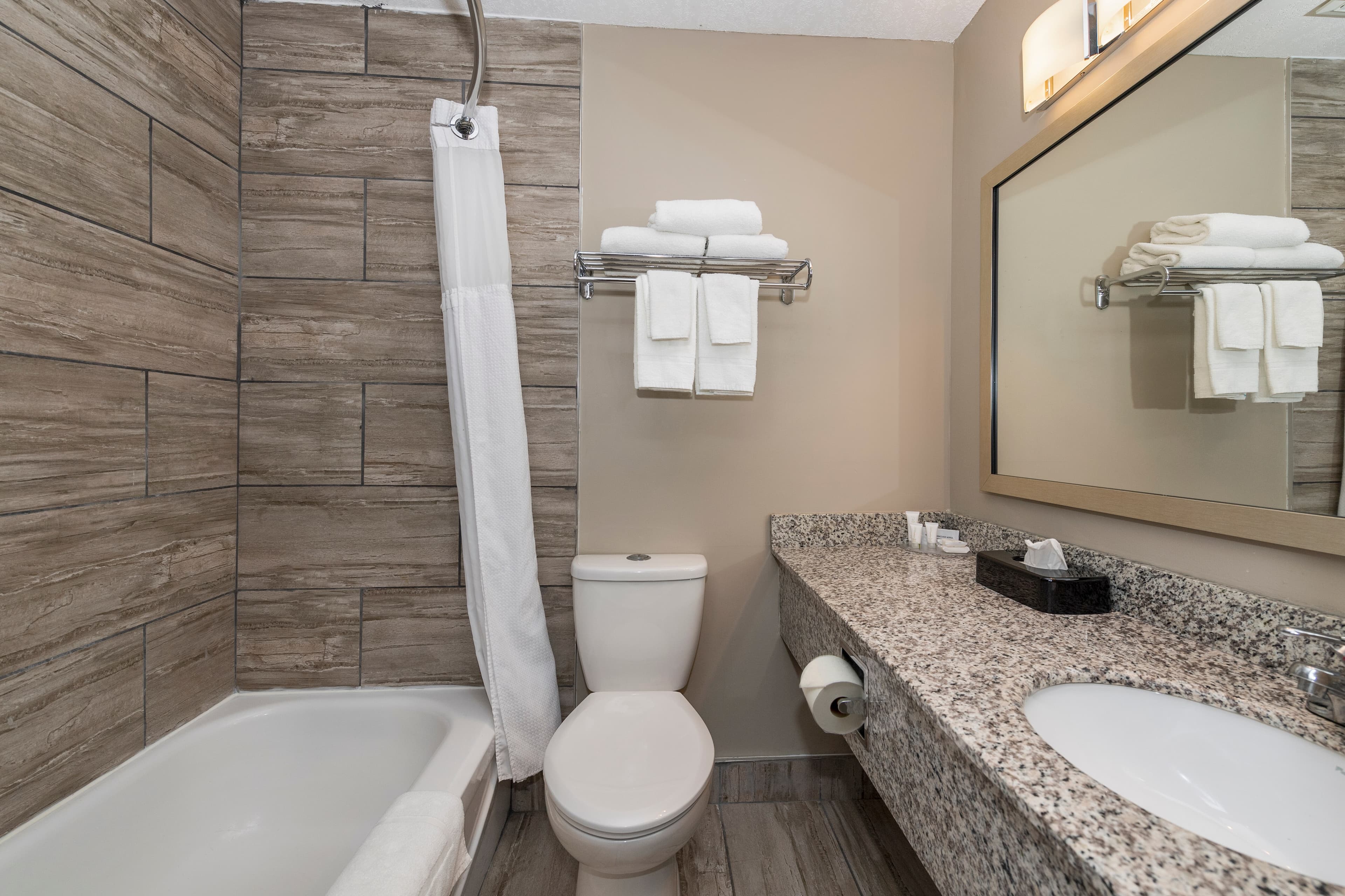 Clarion Pointe - Image 3