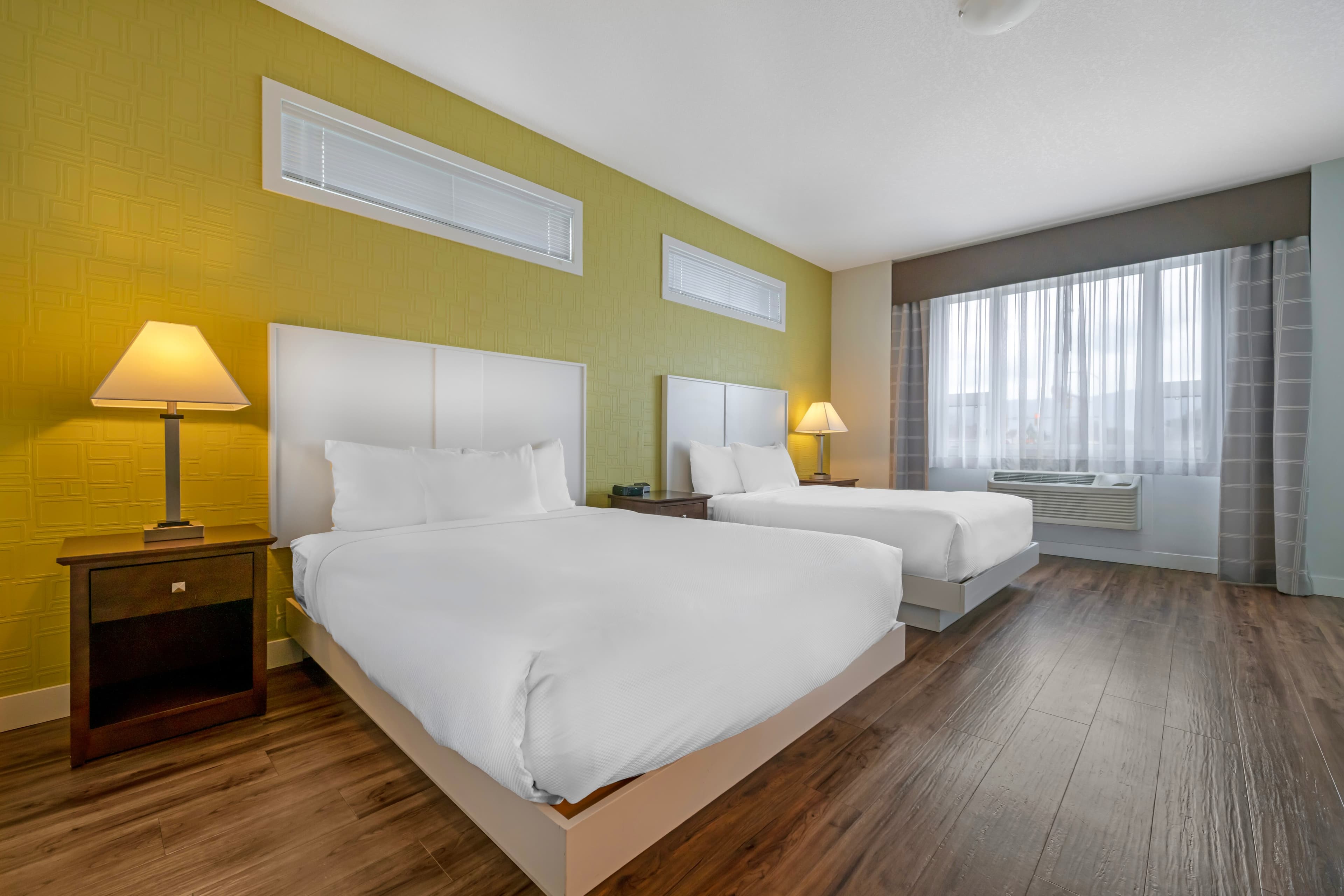 Econo Lodge Inn & Suites — 23