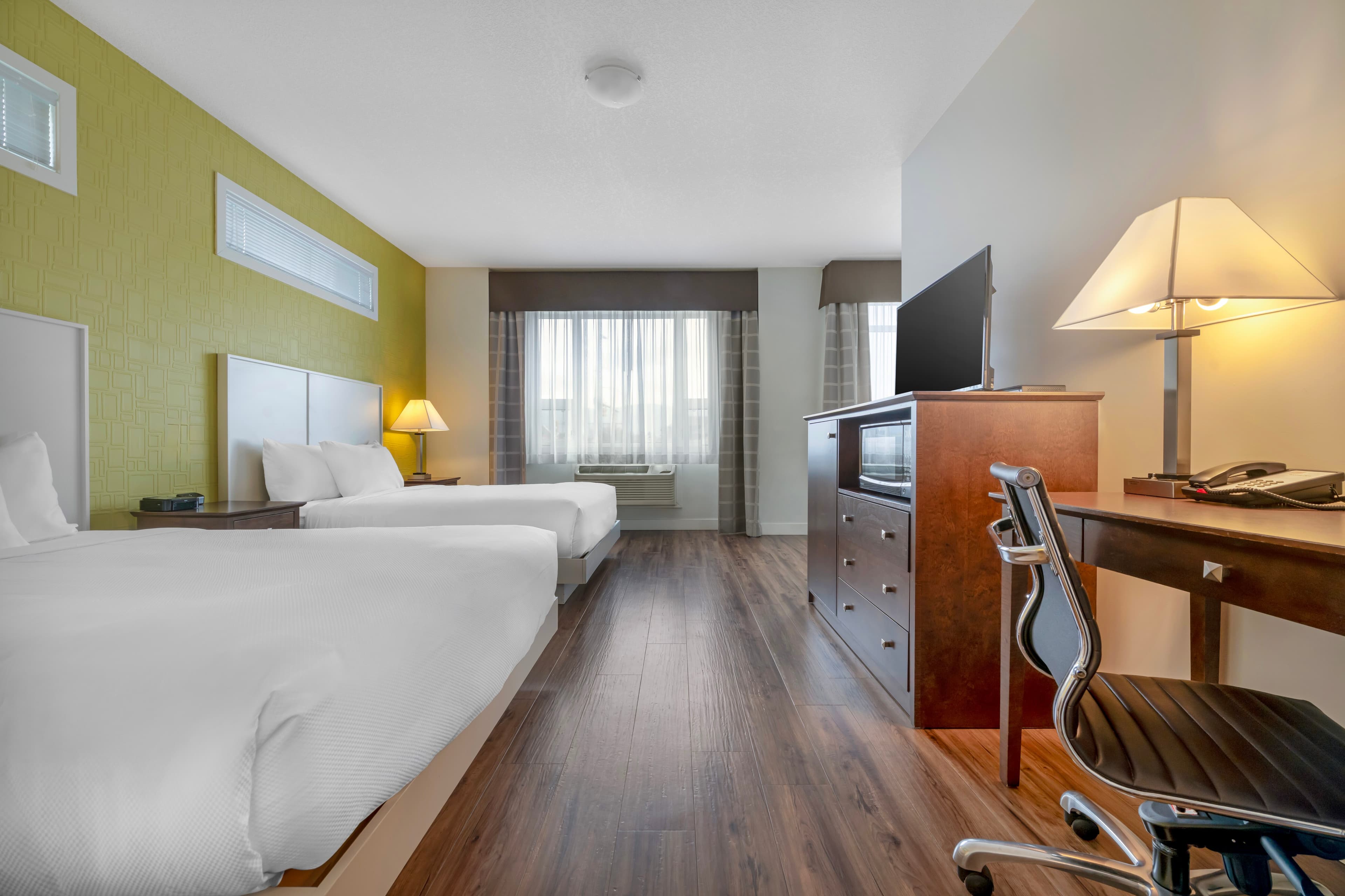 Econo Lodge Inn & Suites — 24