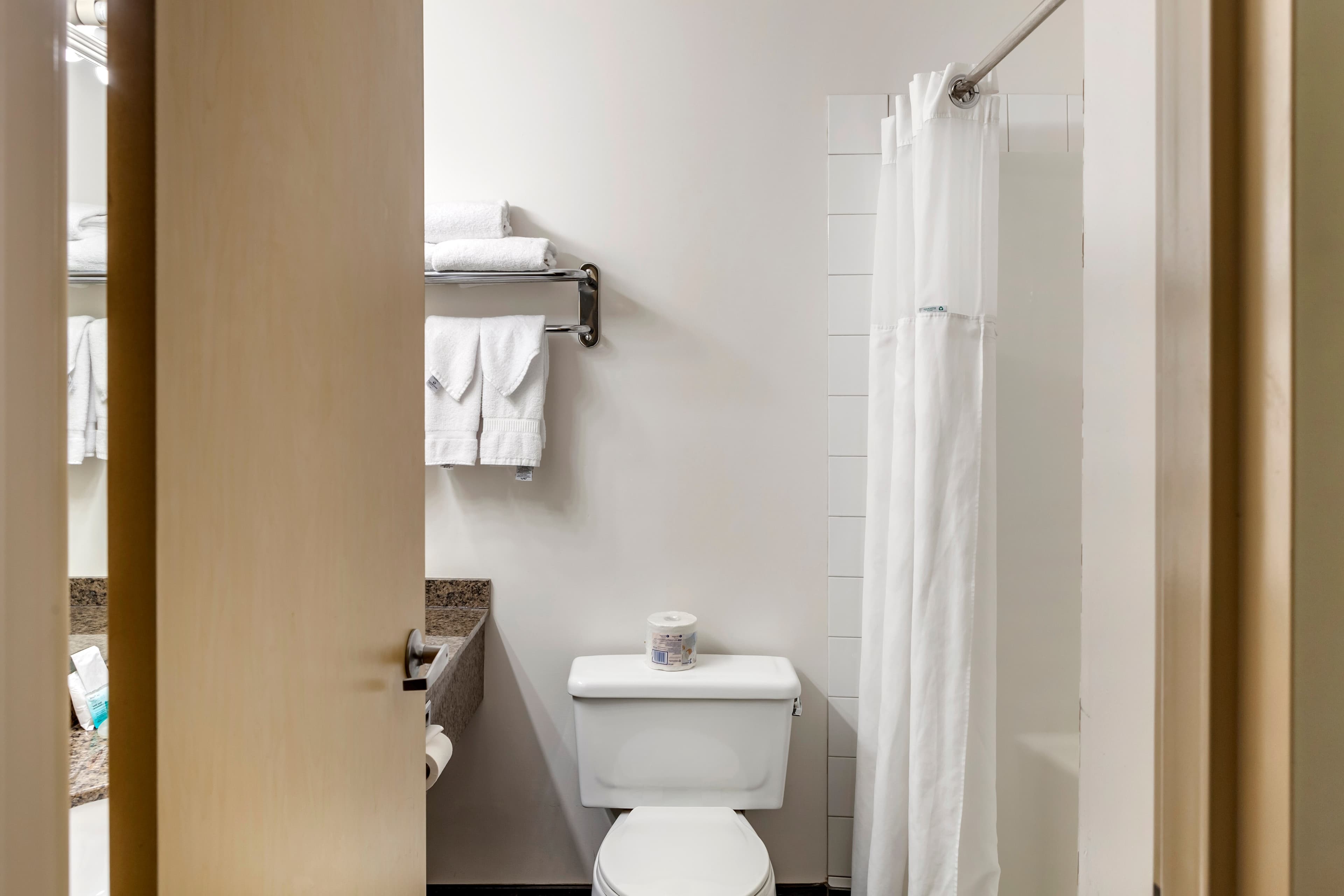 Quality Inn & Suites Edmonton International Airport — 21